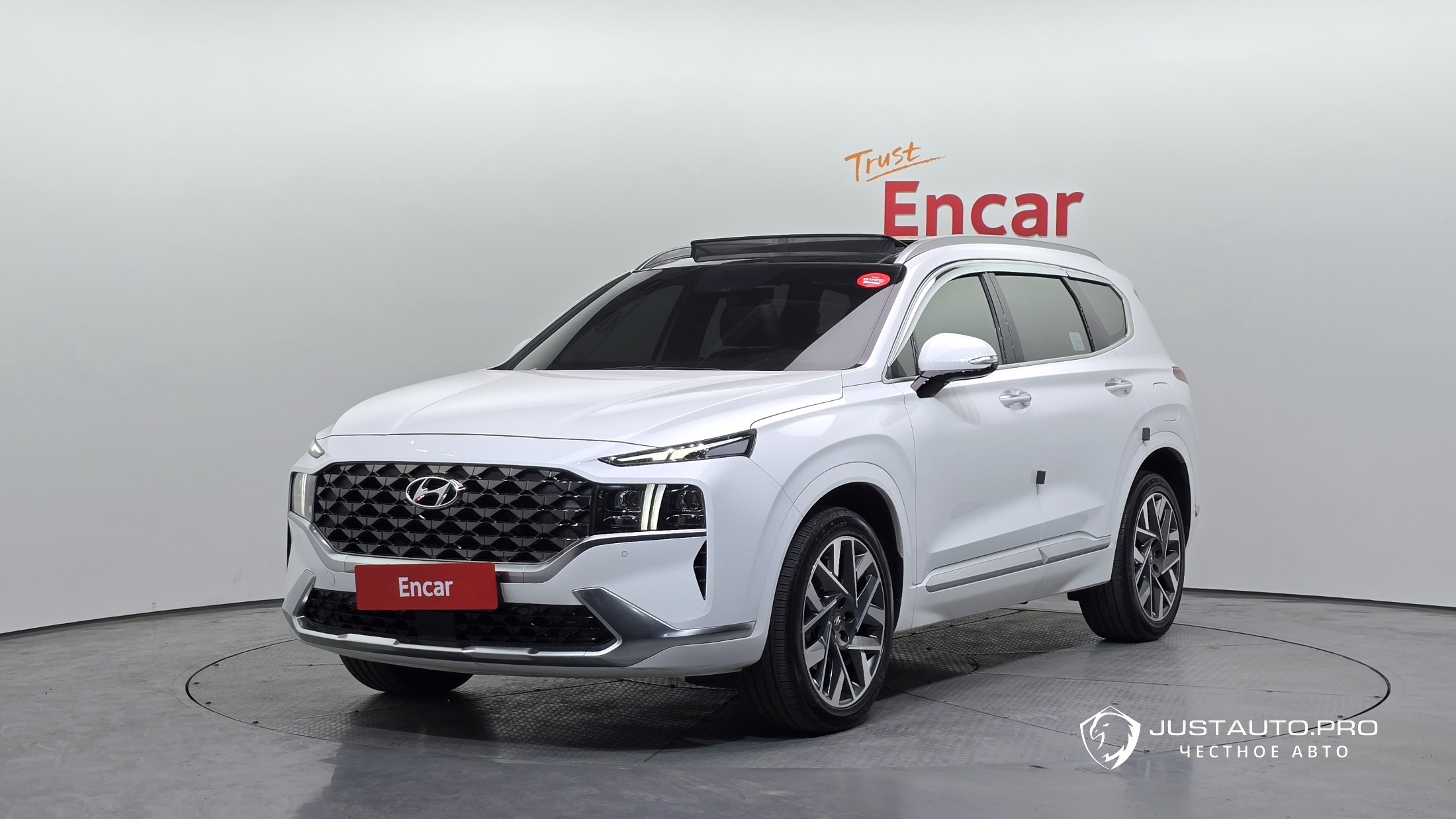 Автомобиль Hyundai Santafe
