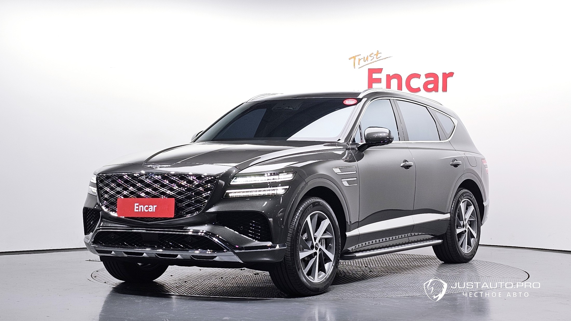 Автомобиль Genesis GV80