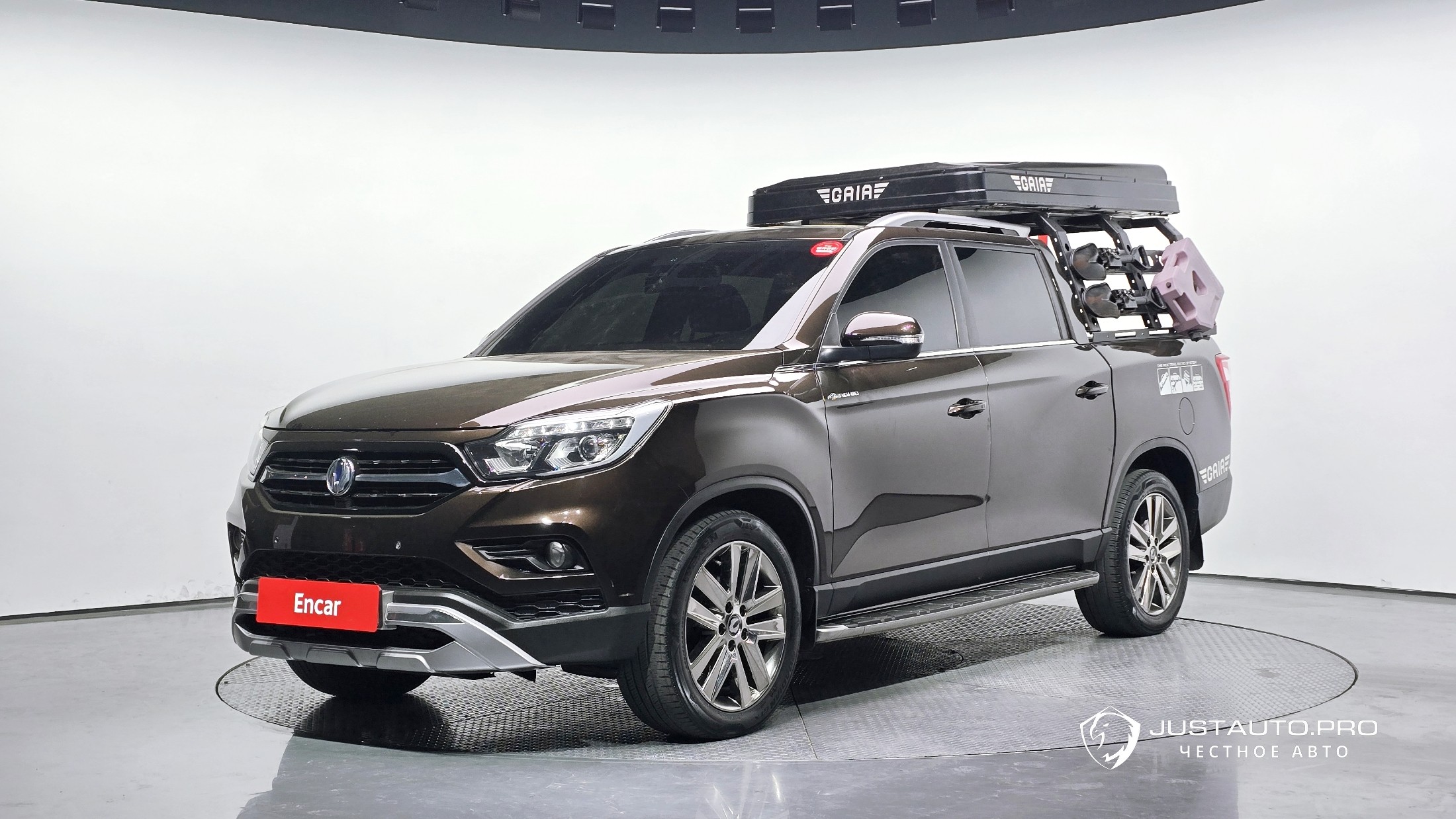 Автомобиль KG_Mobility_Ssangyong Rexton