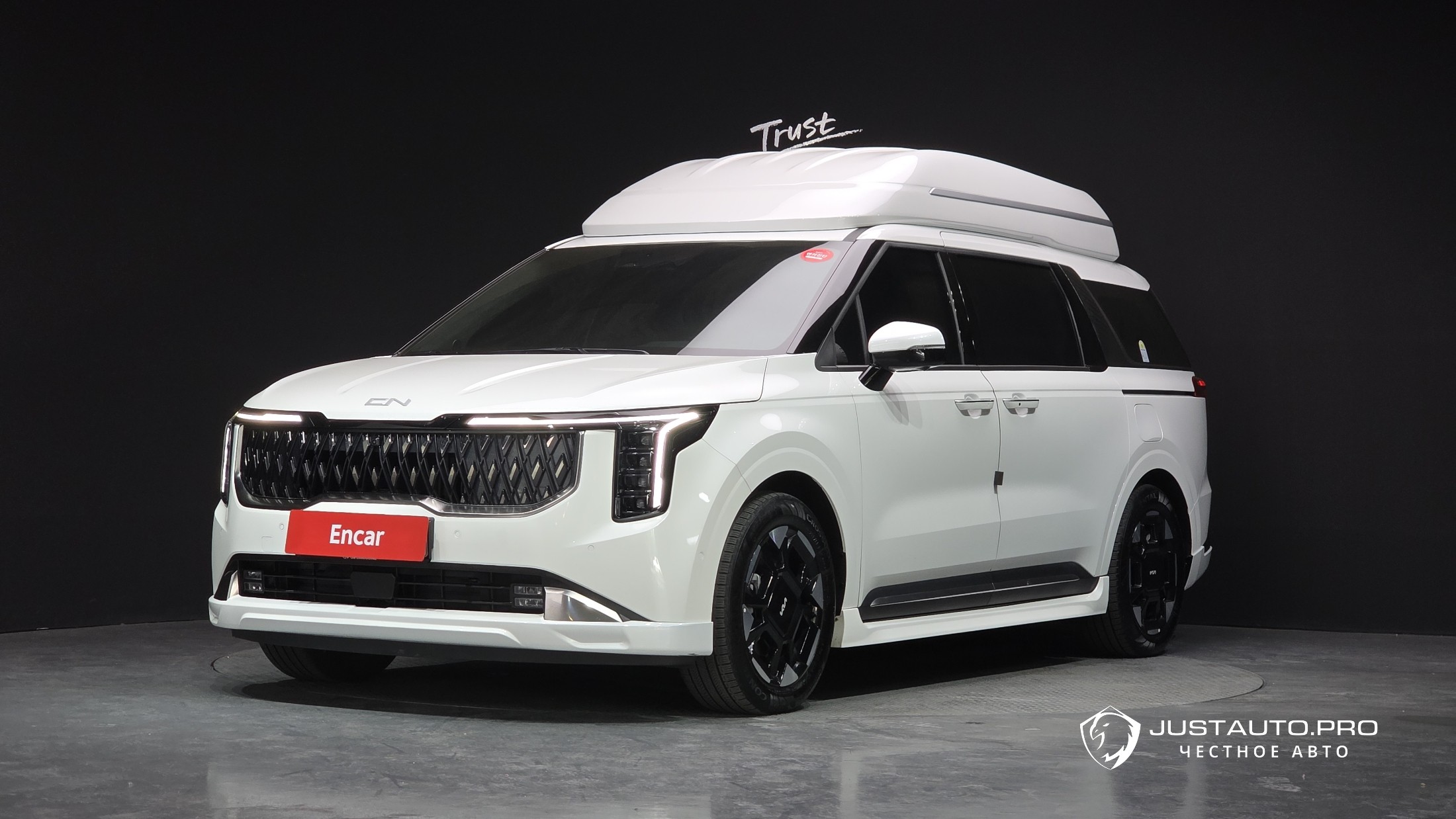 Автомобиль Kia Canival