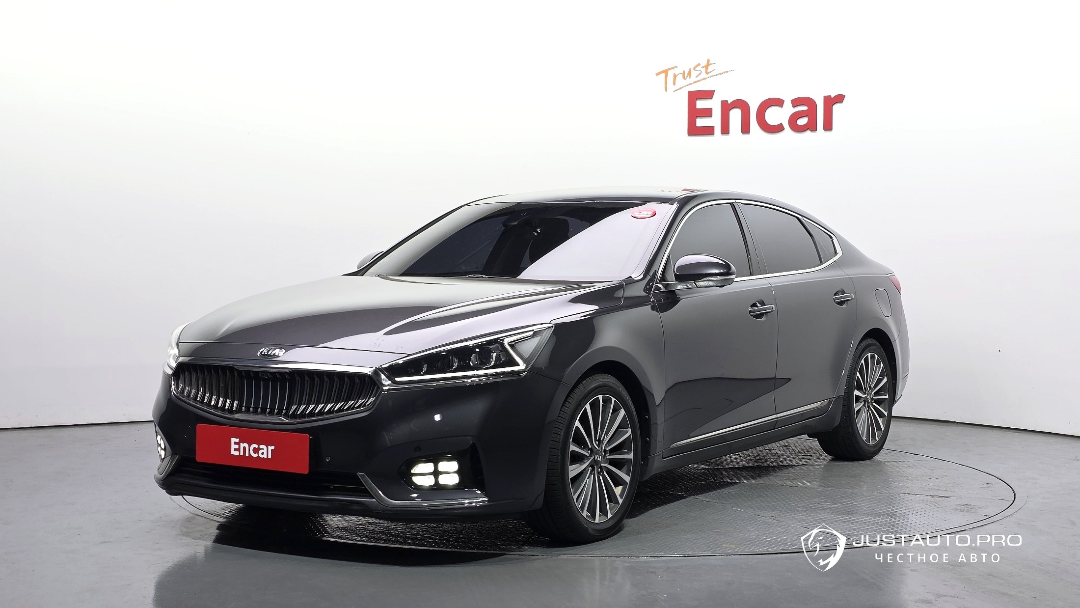 Автомобиль Kia K7