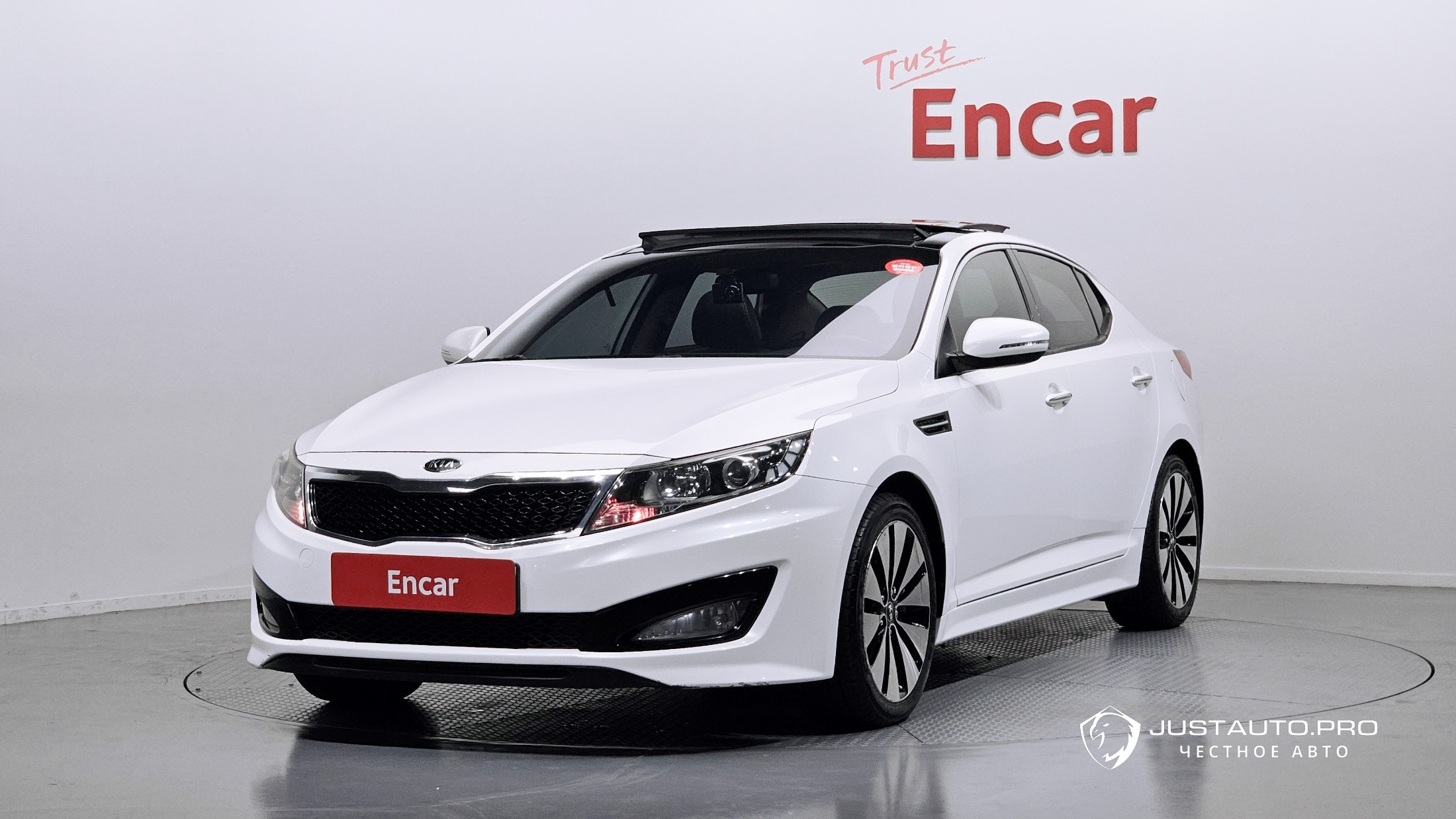 Автомобиль Kia K5