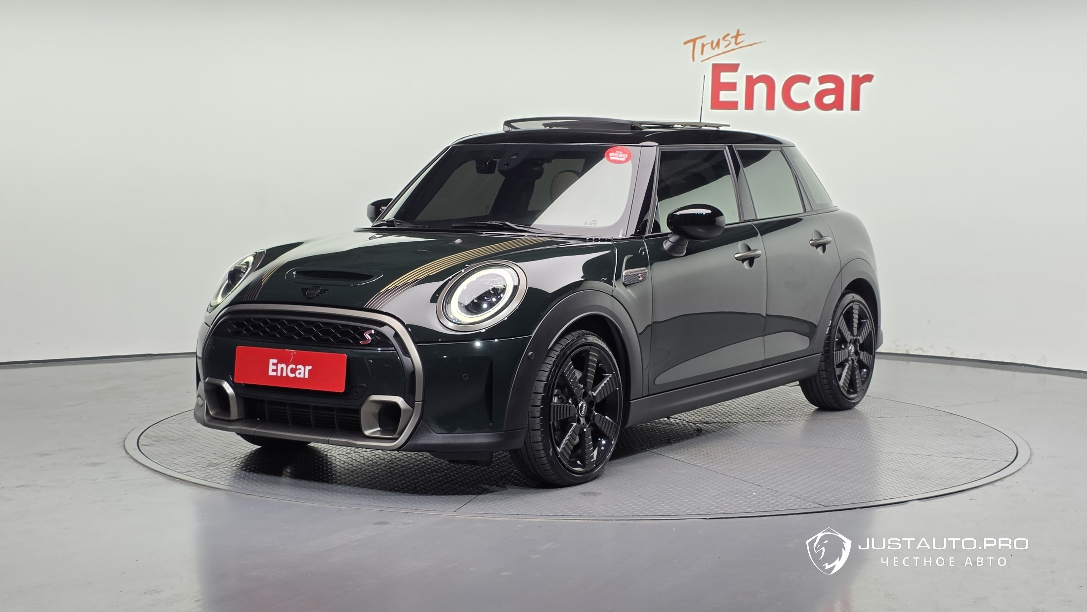 Автомобиль Mini Cooper