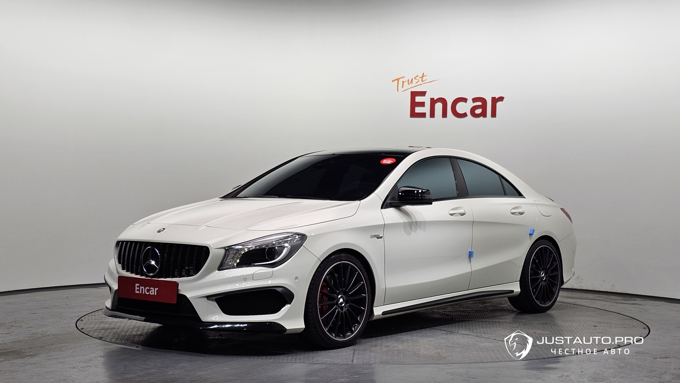Автомобиль Mercedes-Benz CLA-Class