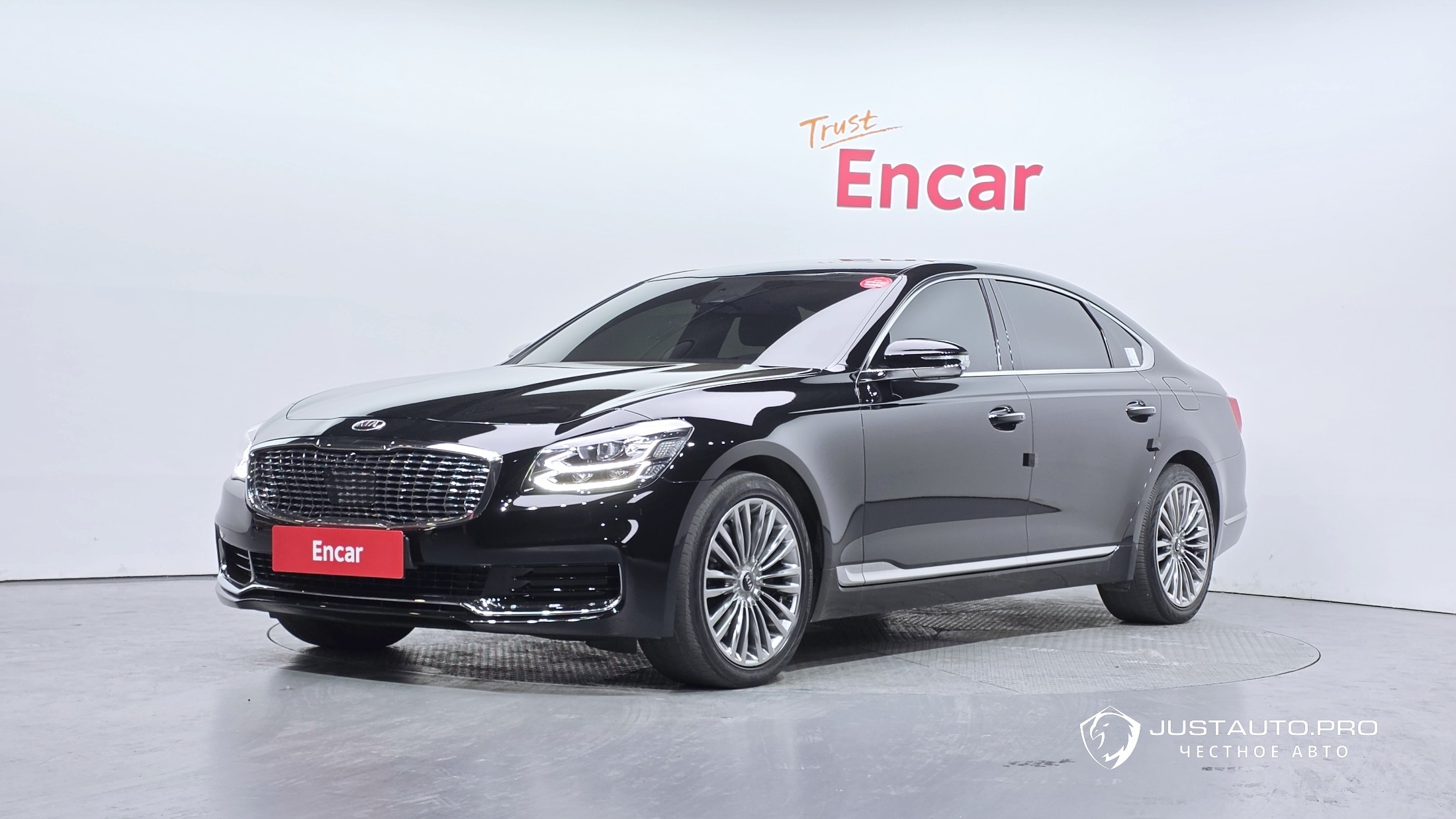 Автомобиль Kia K9
