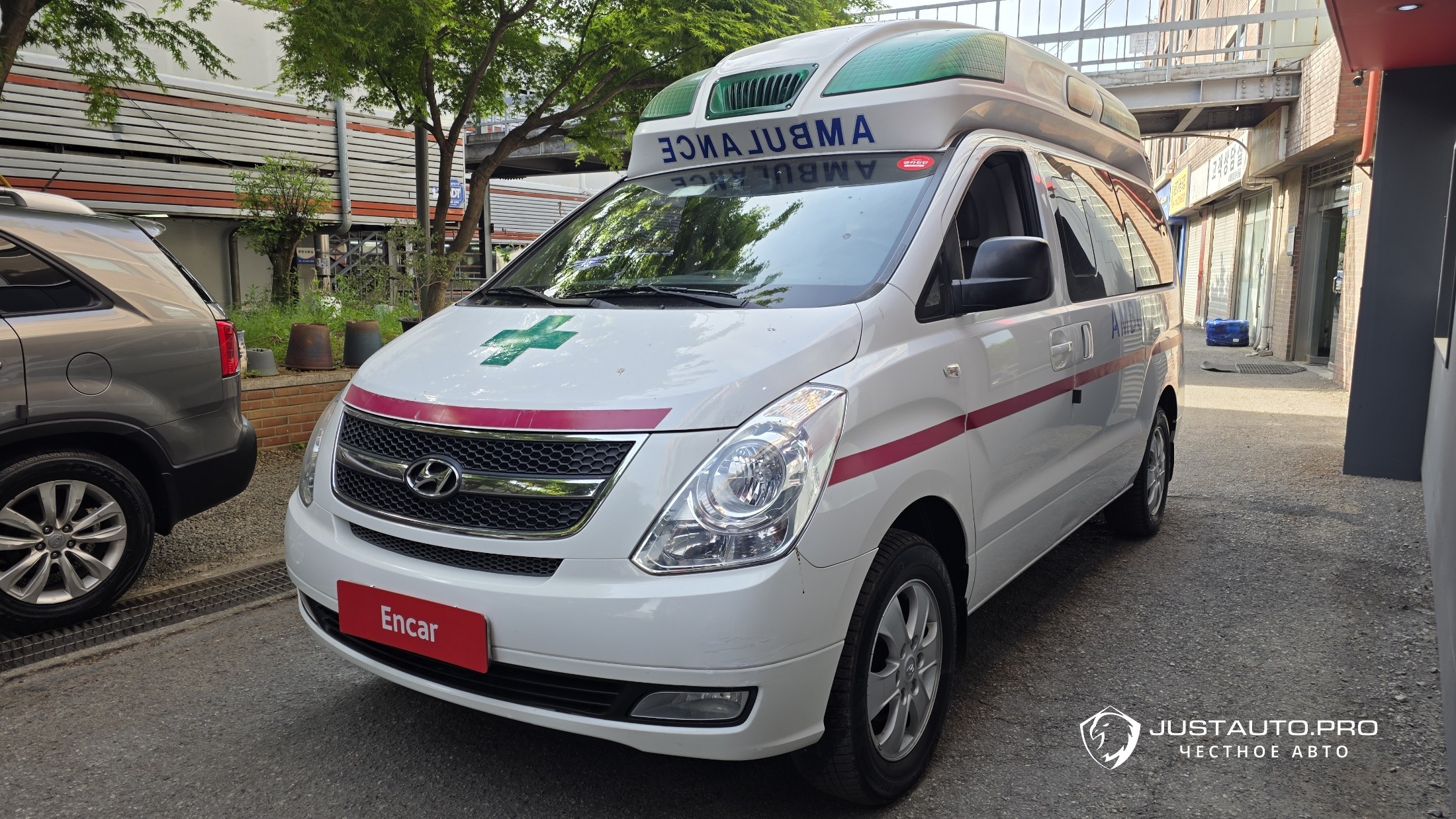 Автомобиль Hyundai Starex