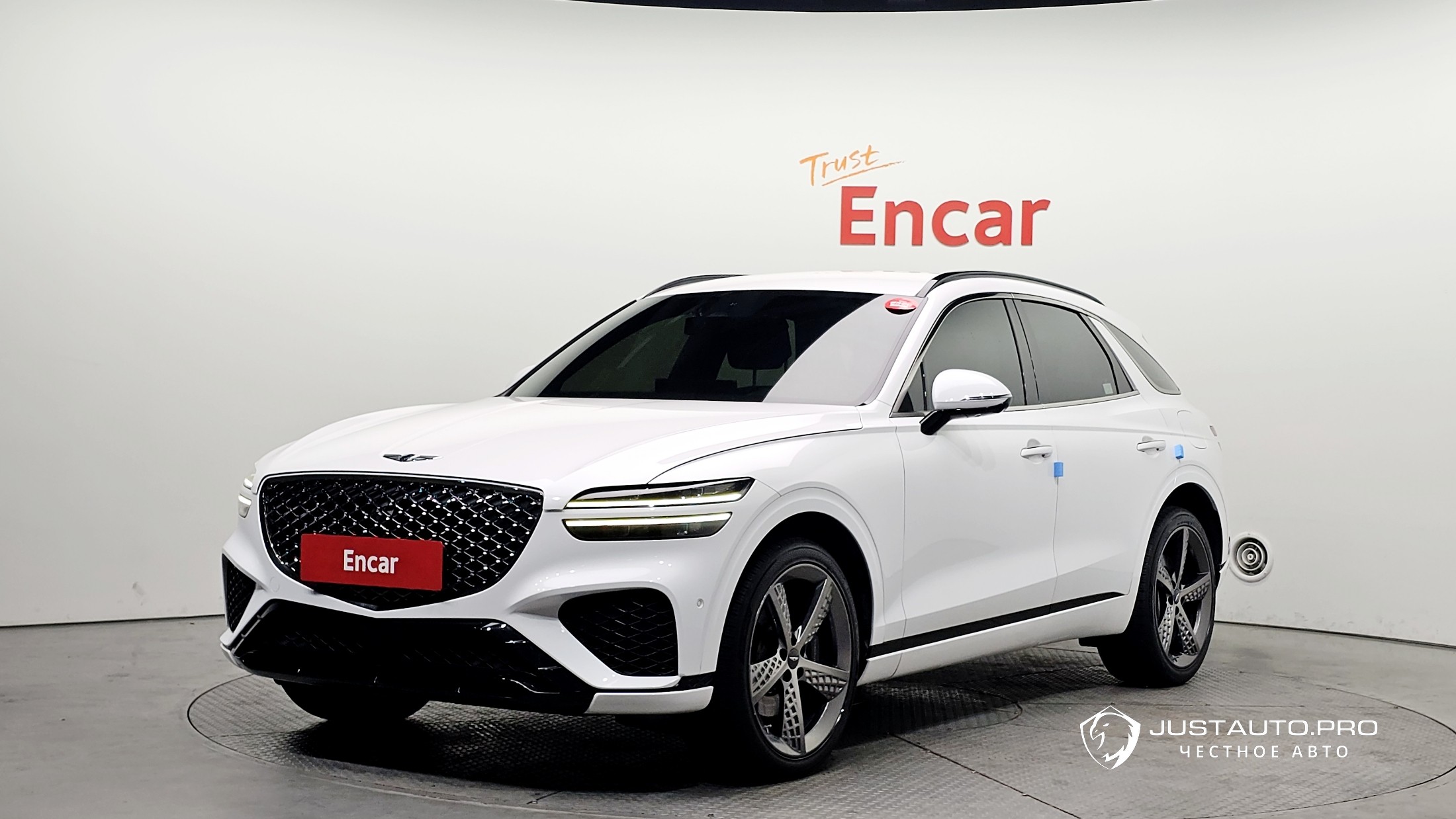 Автомобиль Genesis GV70