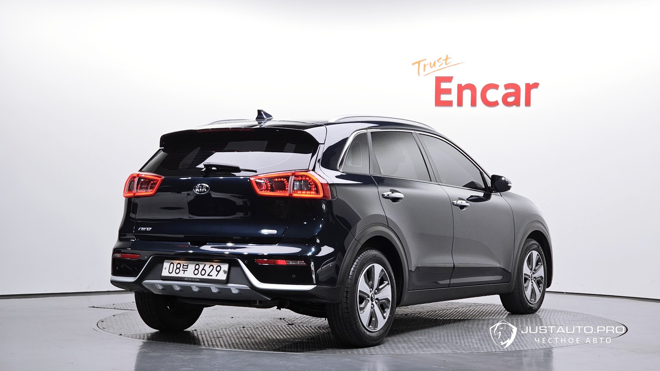 Автомобиль Kia Niro
