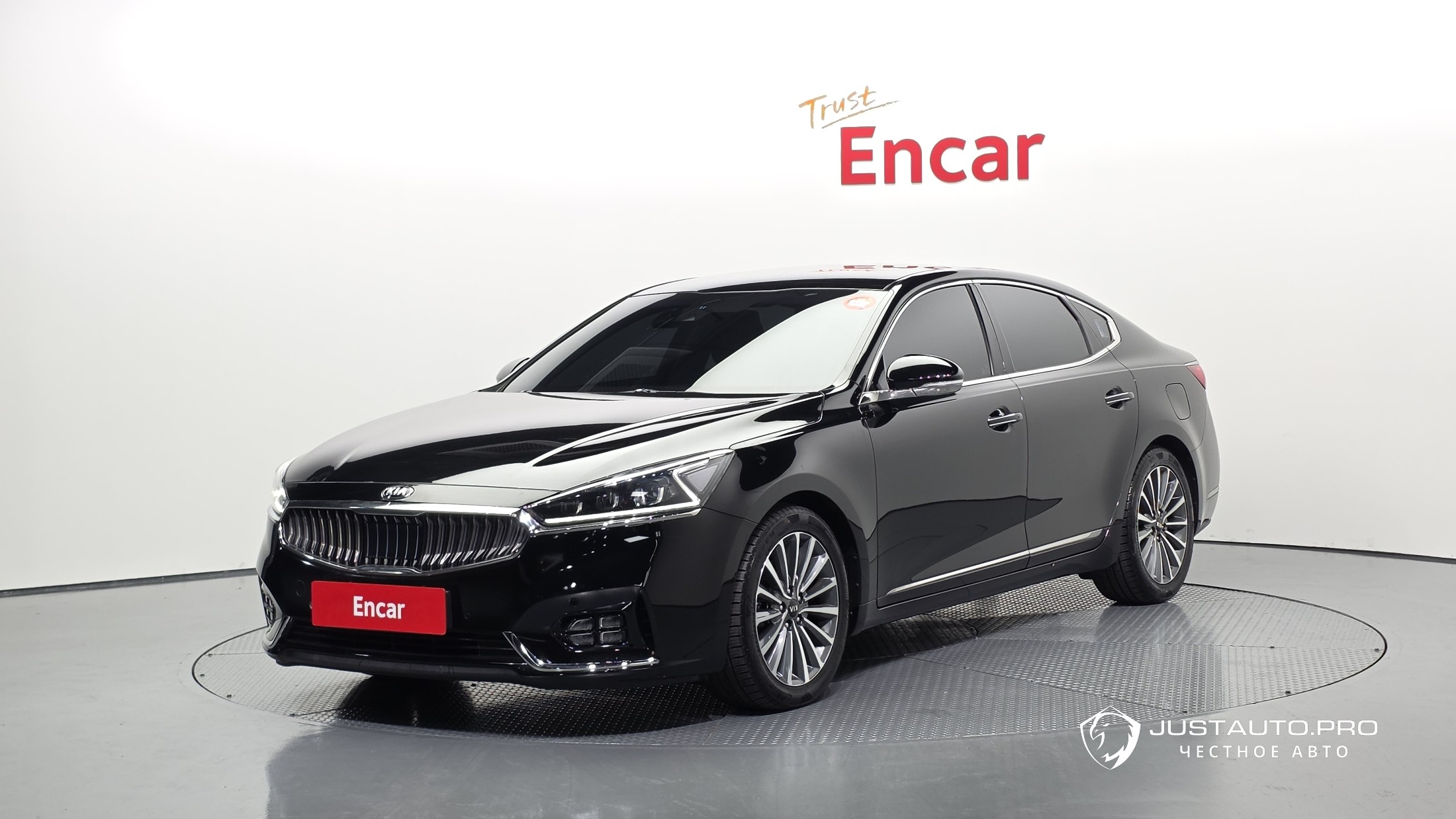 Автомобиль Kia K7