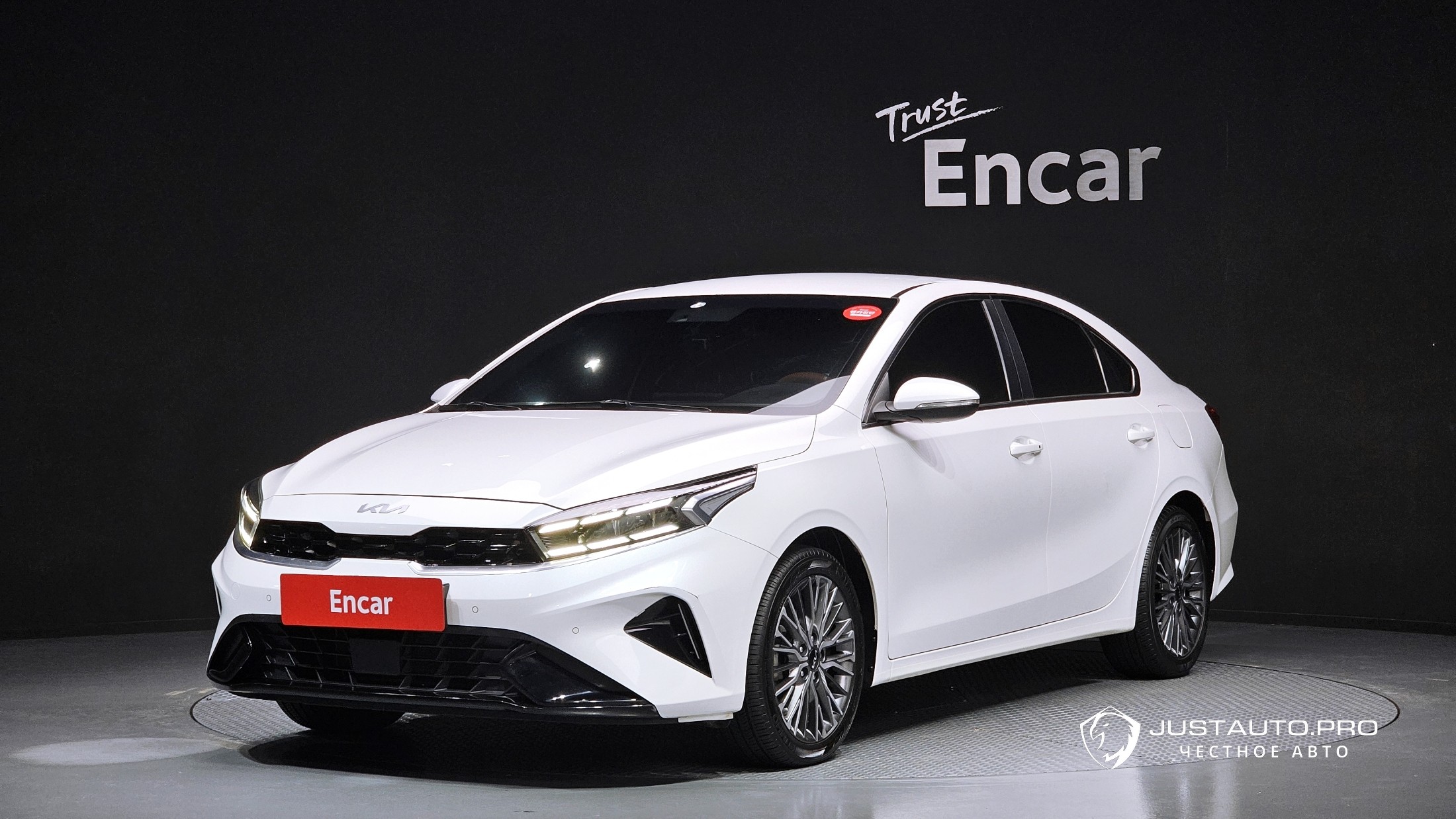Автомобиль Kia K3