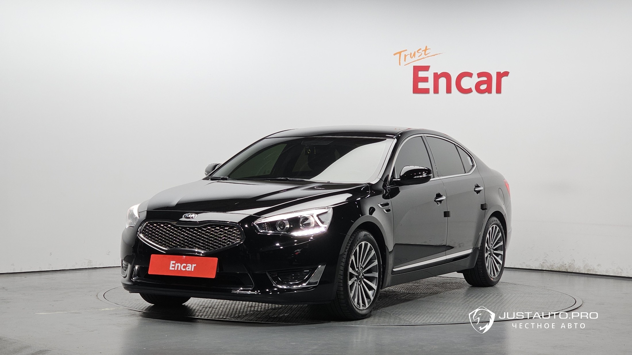 Автомобиль Kia K7