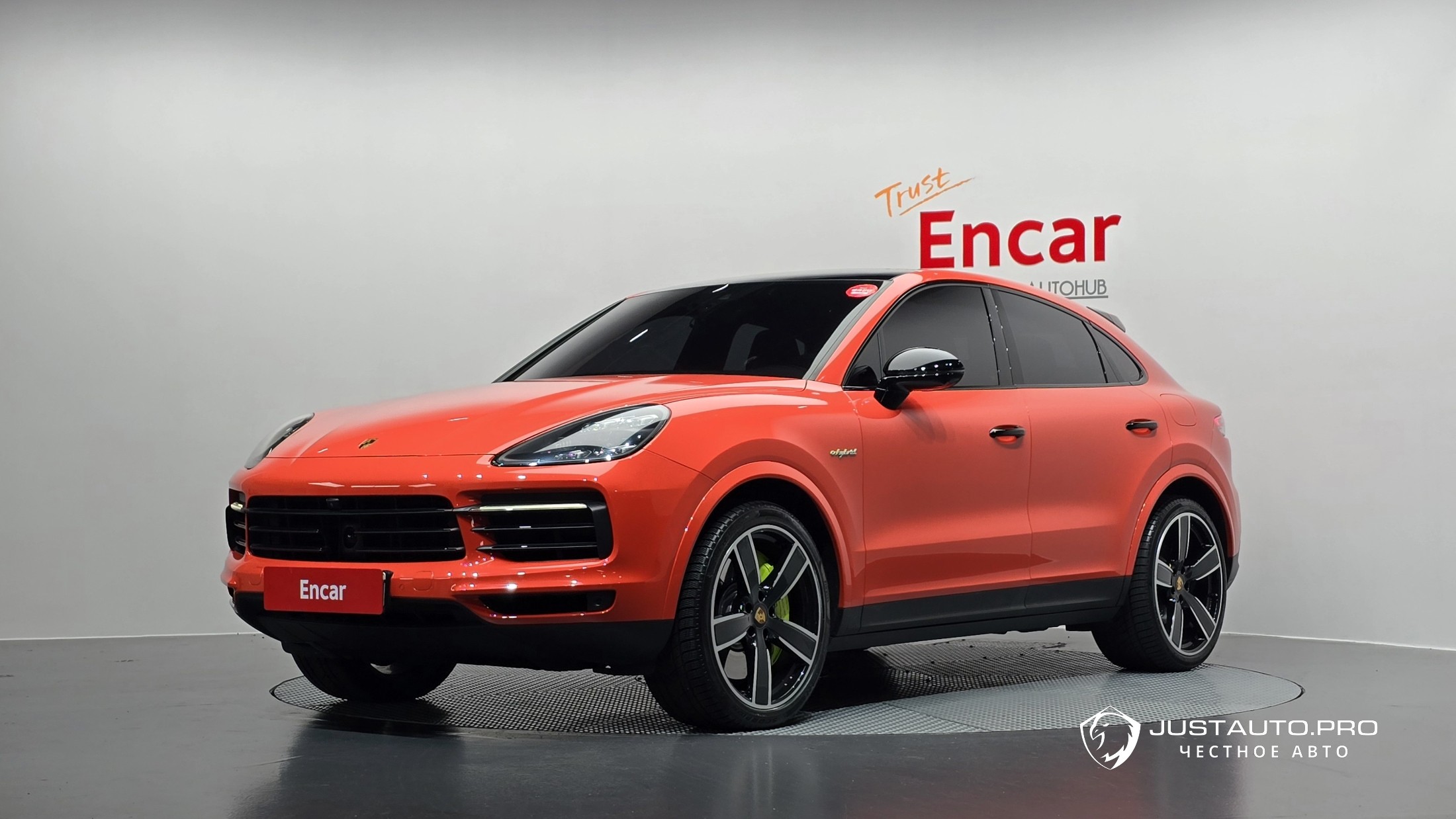 Автомобиль Porsche Cayenne