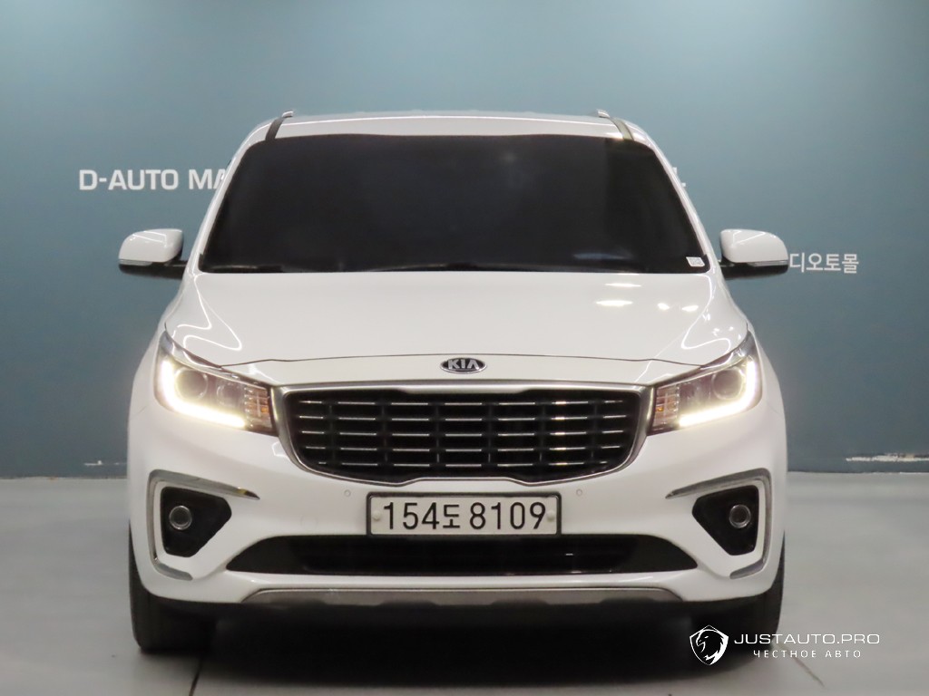 Автомобиль Kia Canival