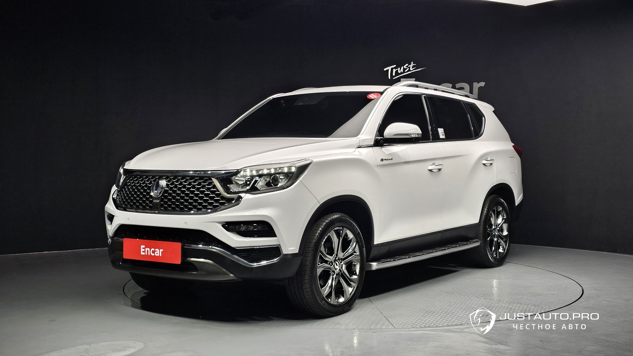 Автомобиль KG_Mobility_Ssangyong Rexton