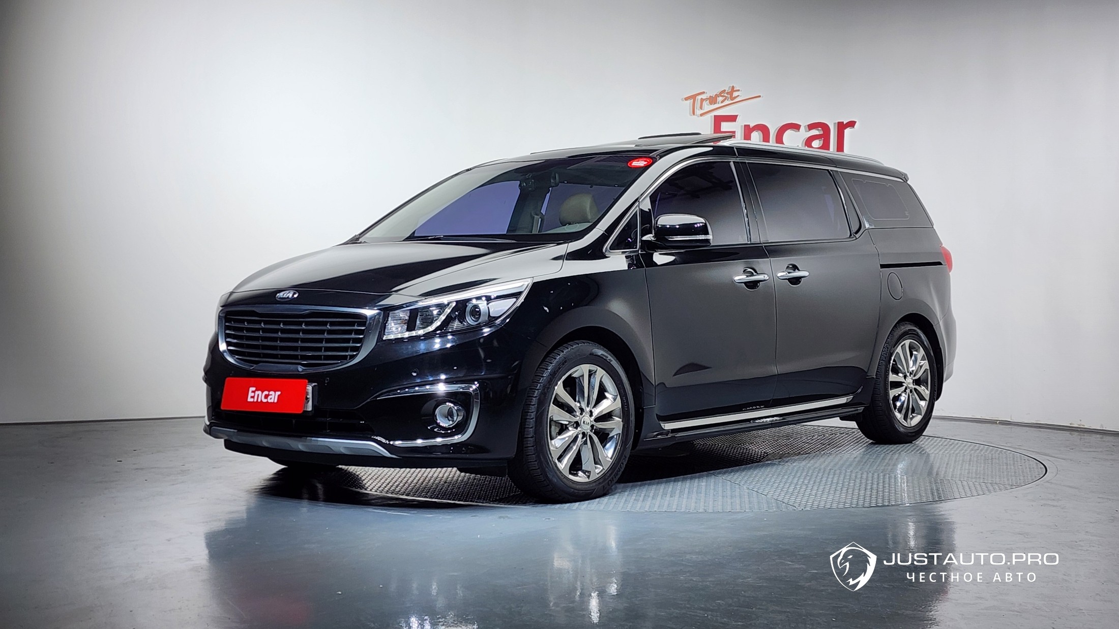 Автомобиль Kia Canival