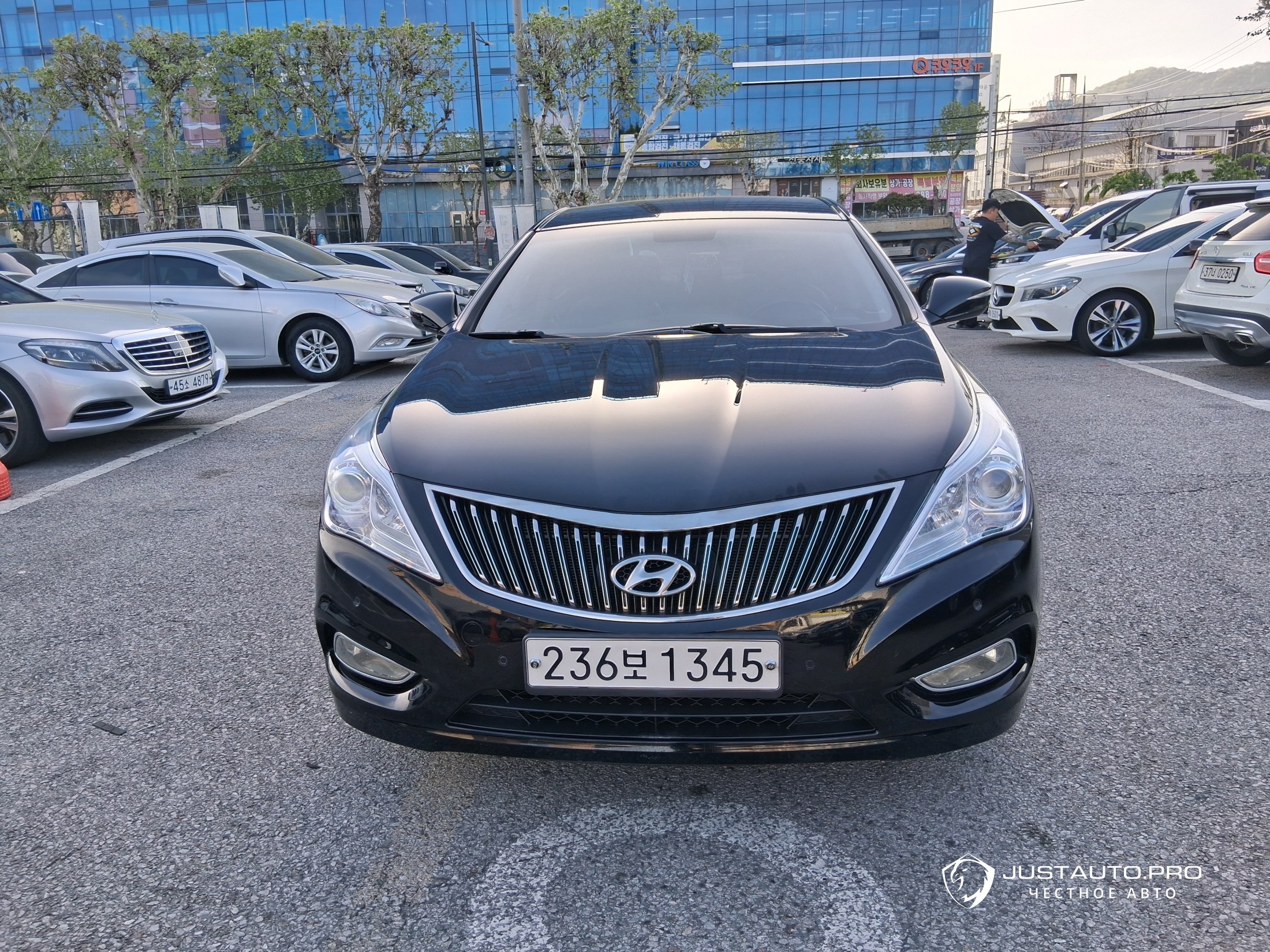 Автомобиль Hyundai Grandeur