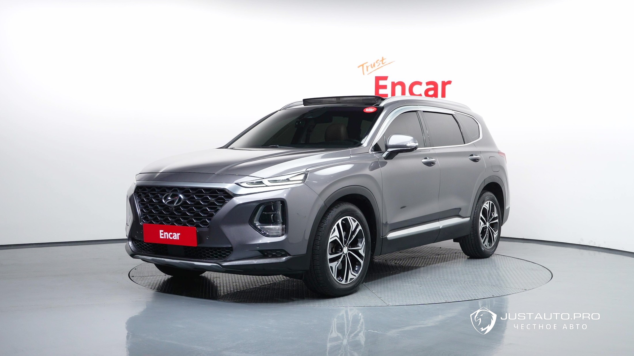 Автомобиль Hyundai Santafe