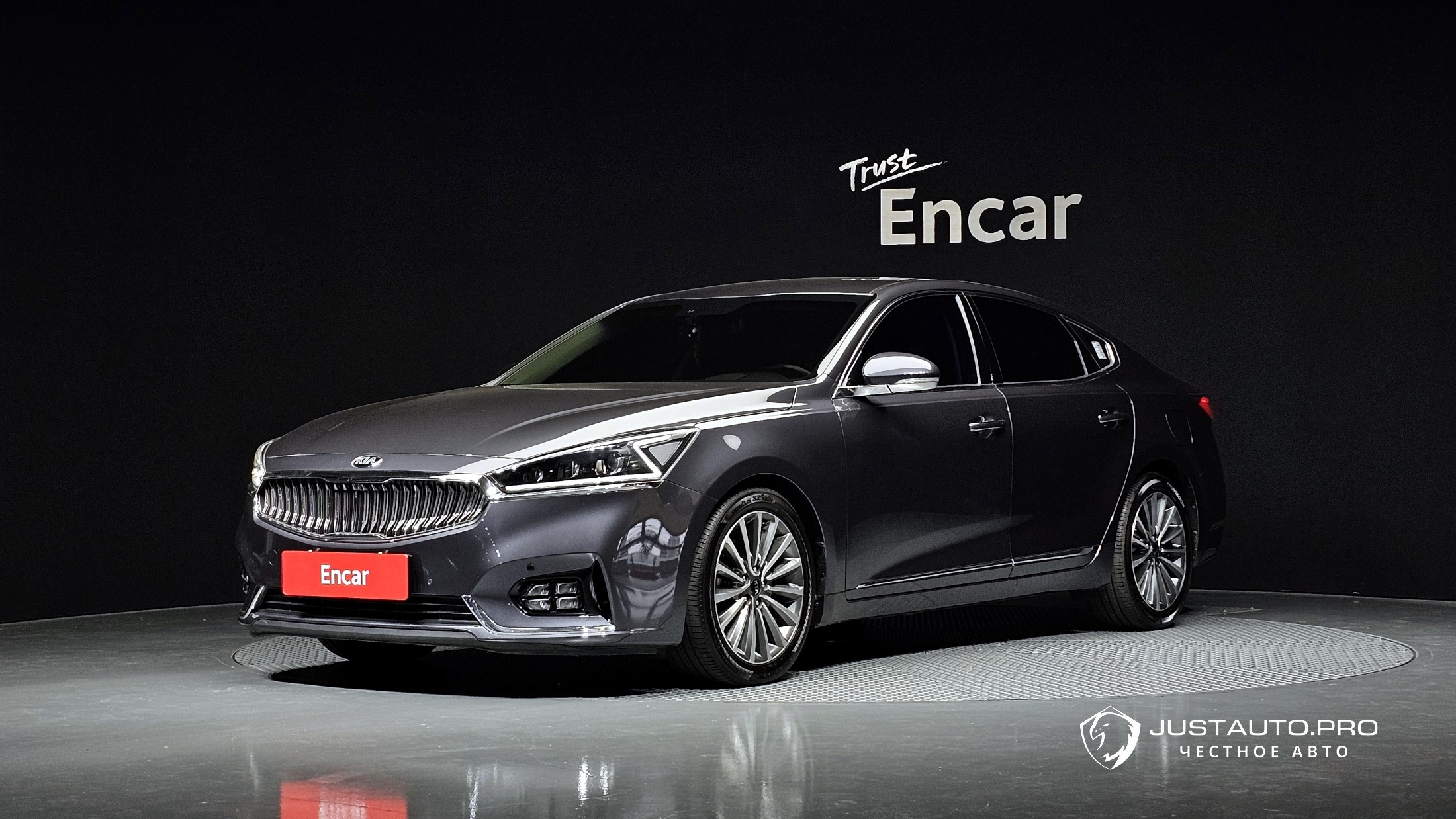 Автомобиль Kia K7