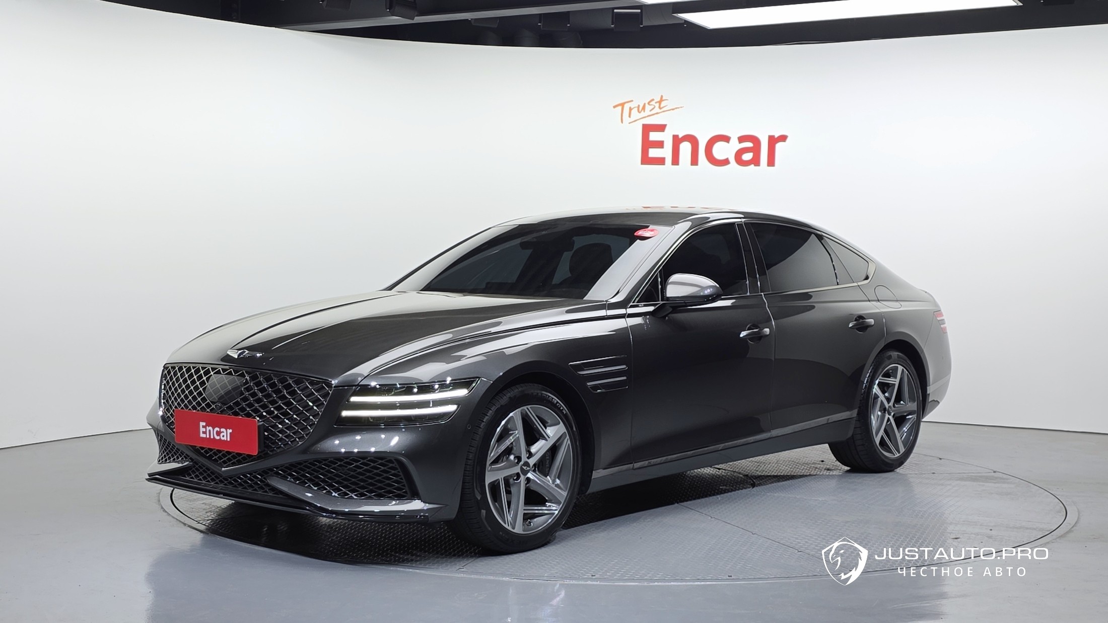 Автомобиль Genesis G80