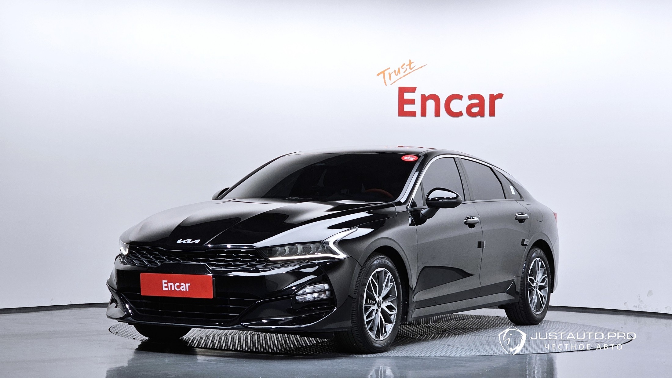 Автомобиль Kia K5