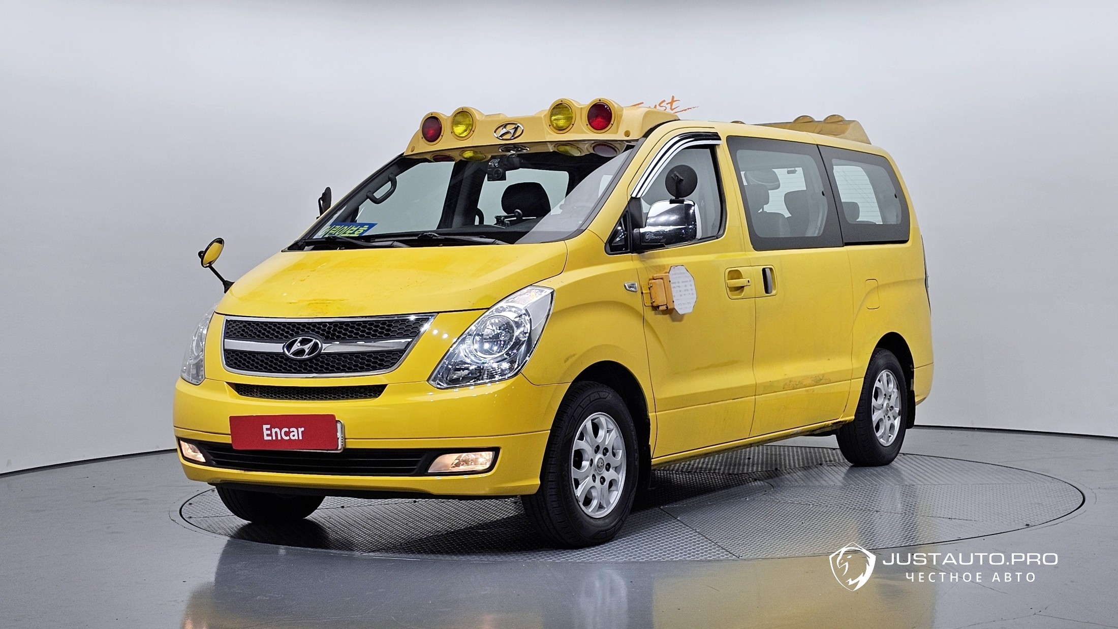 Автомобиль Hyundai Starex