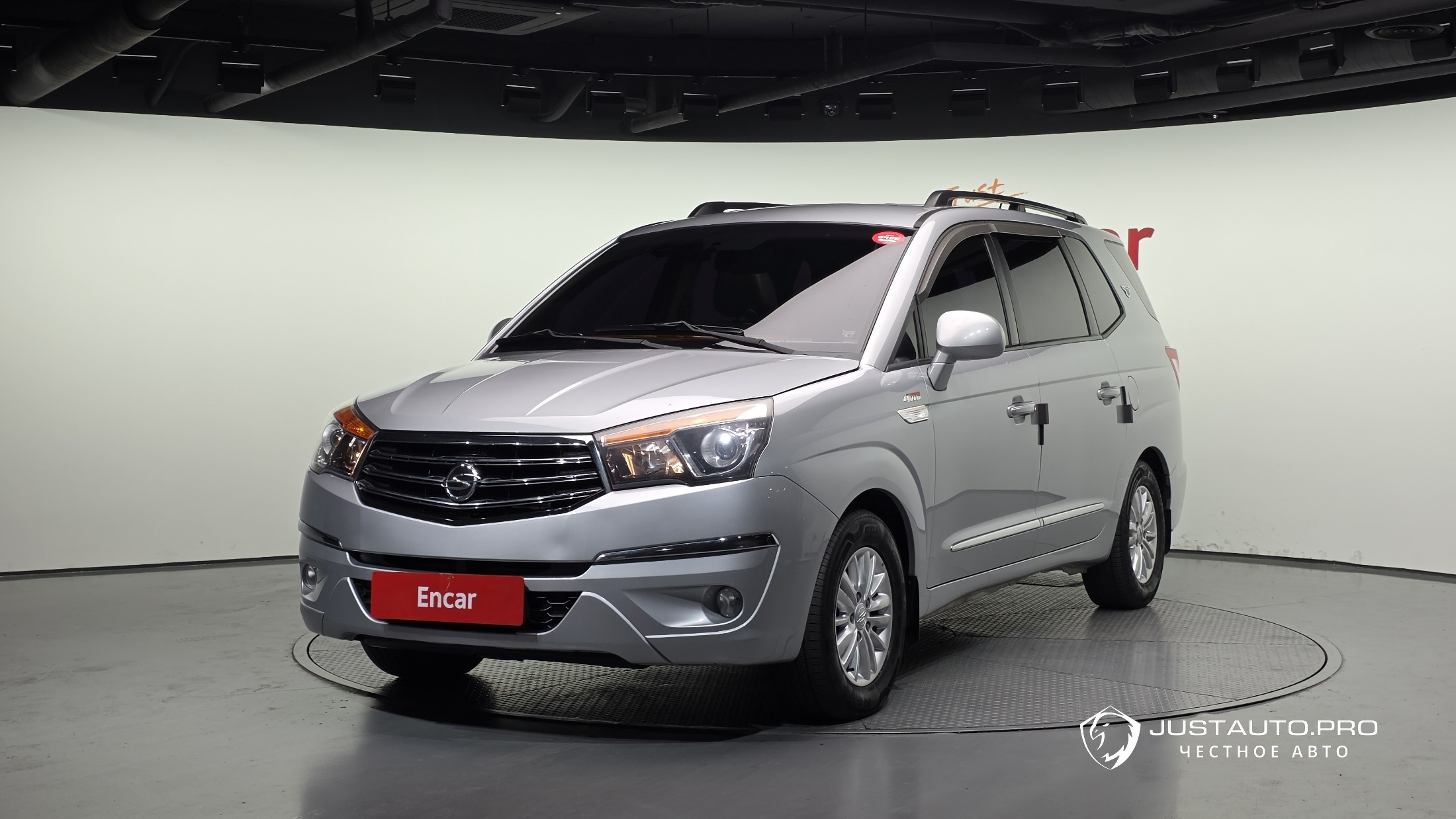 Автомобиль KG_Mobility_Ssangyong KORANDO