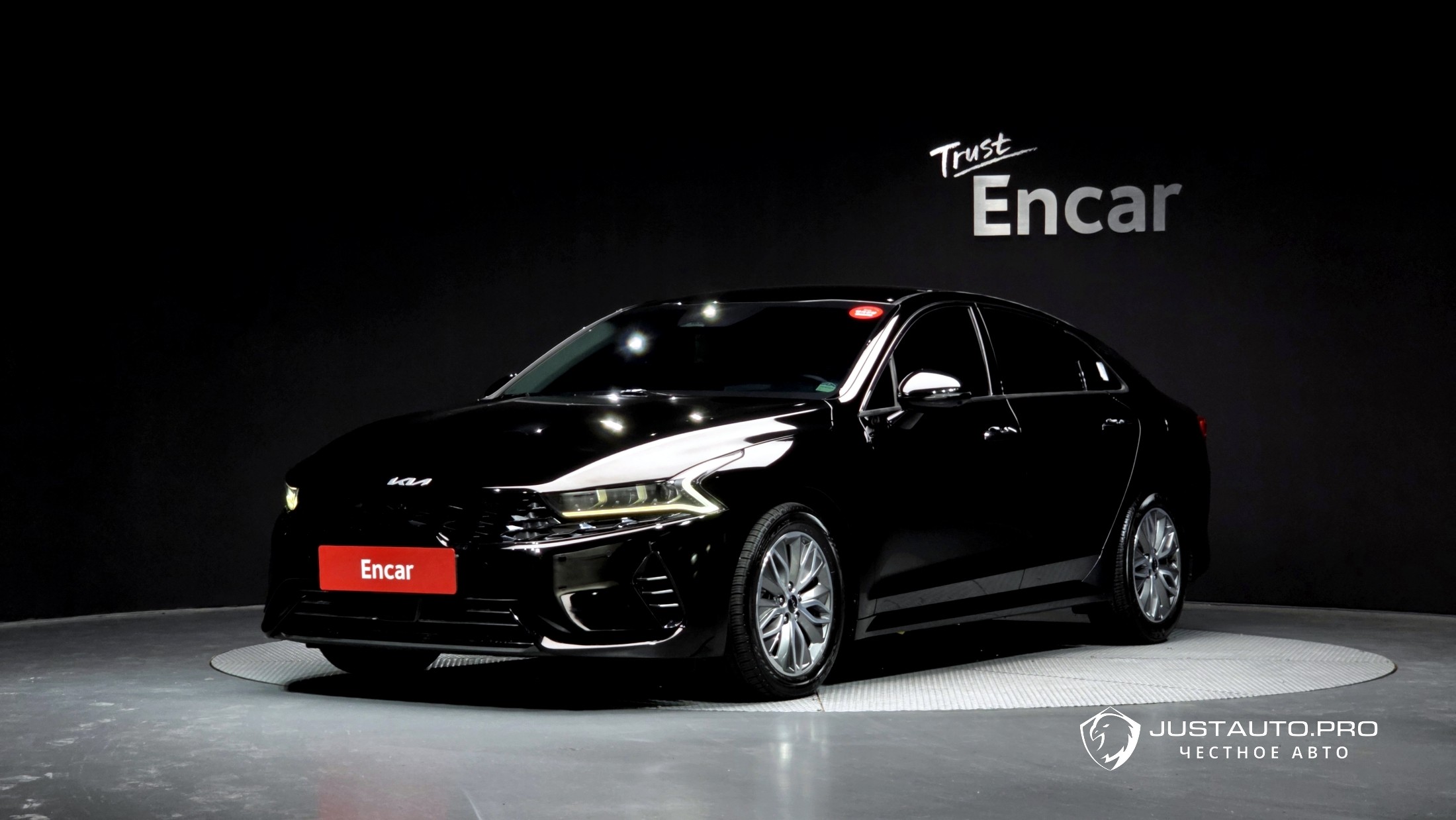 Автомобиль Kia K5