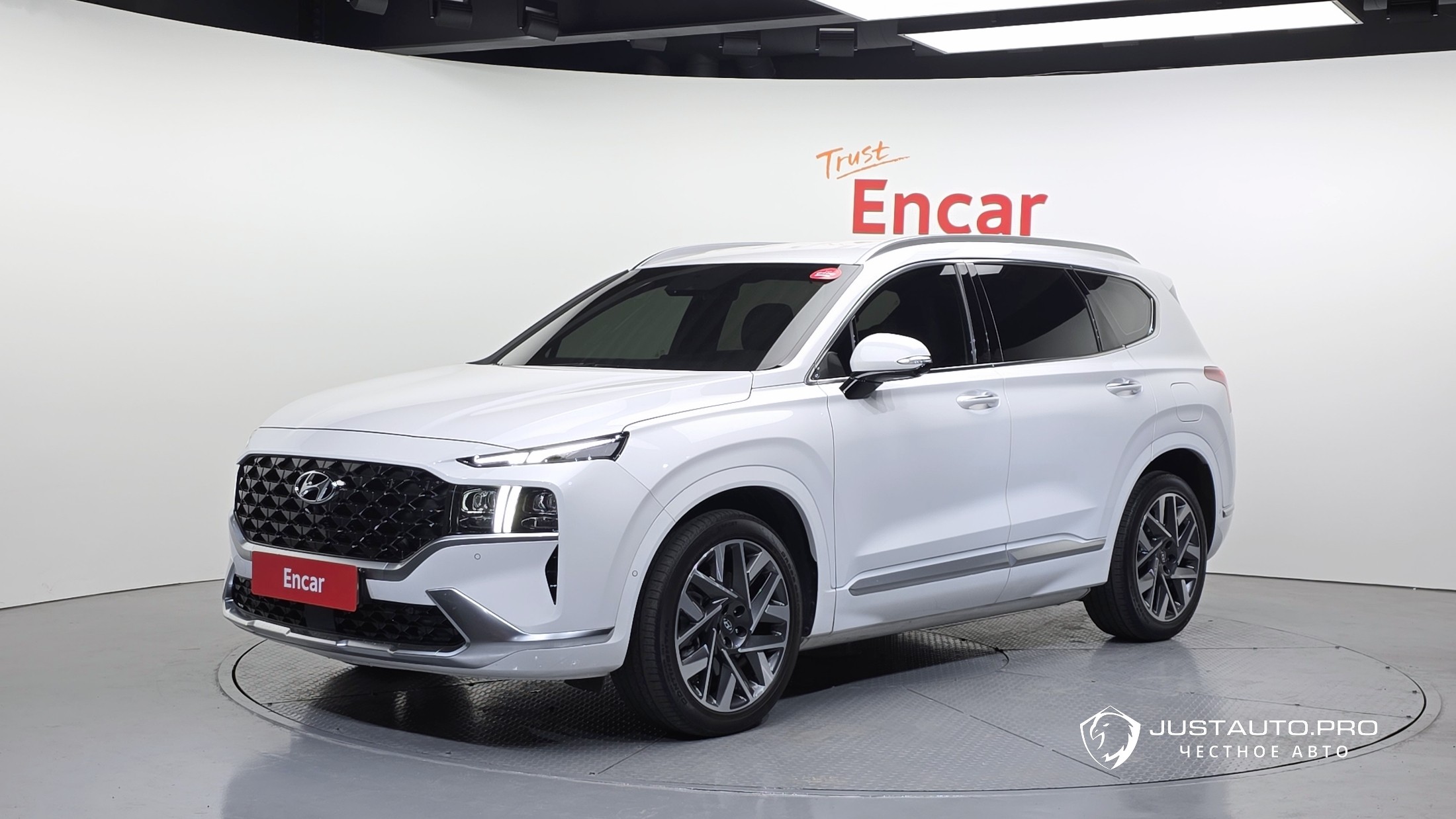 Автомобиль Hyundai Santafe