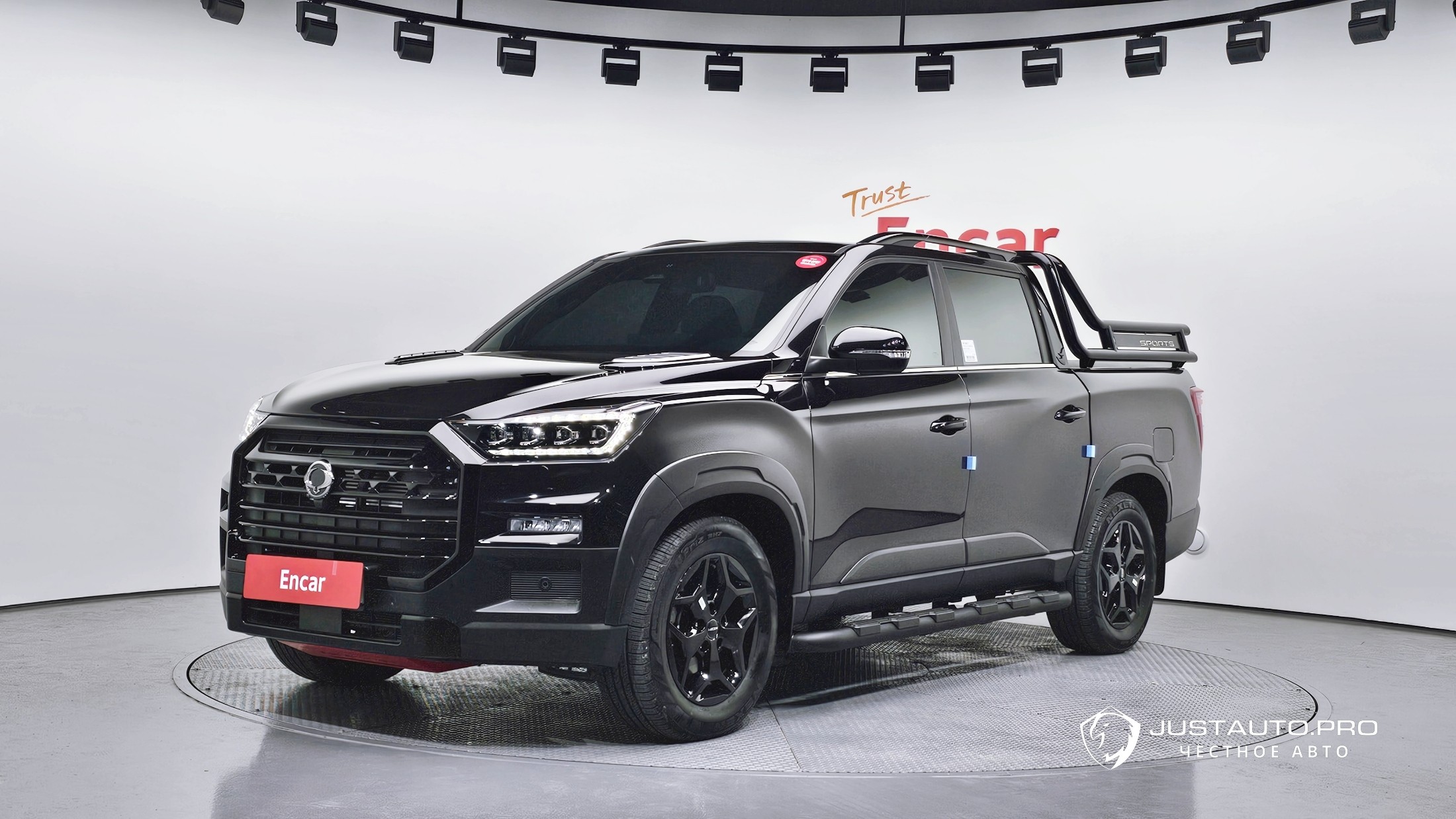 Автомобиль KG_Mobility_Ssangyong Musso