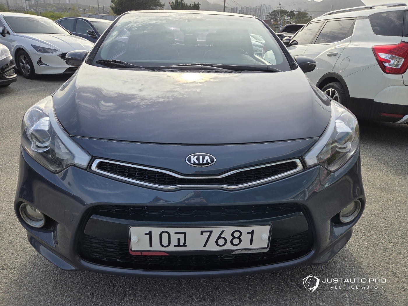 Автомобиль Kia K3