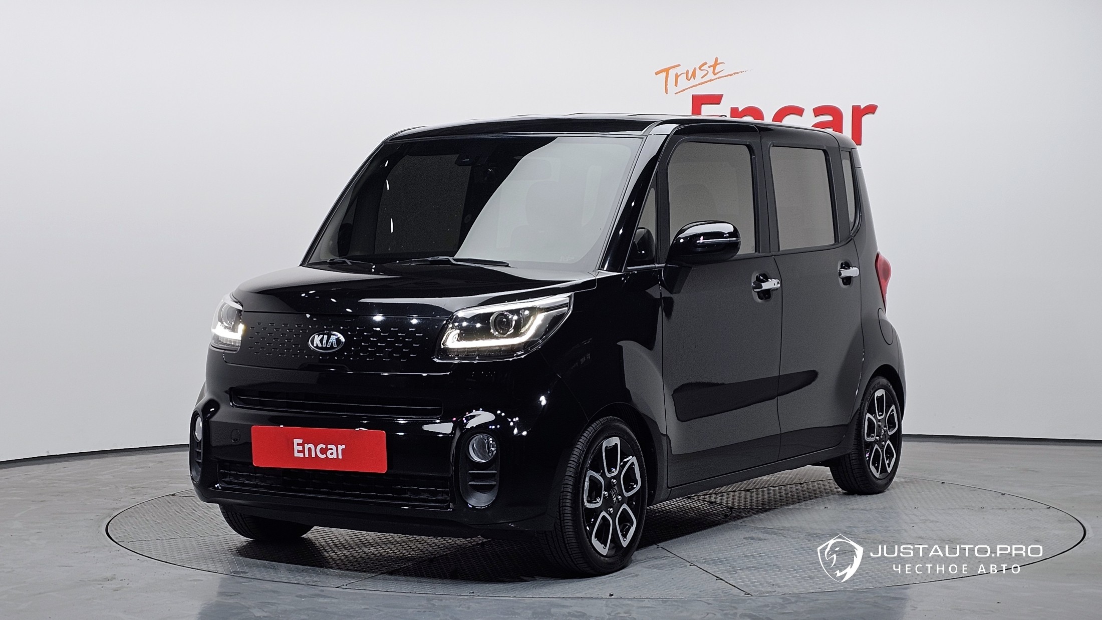 Автомобиль Kia RAY