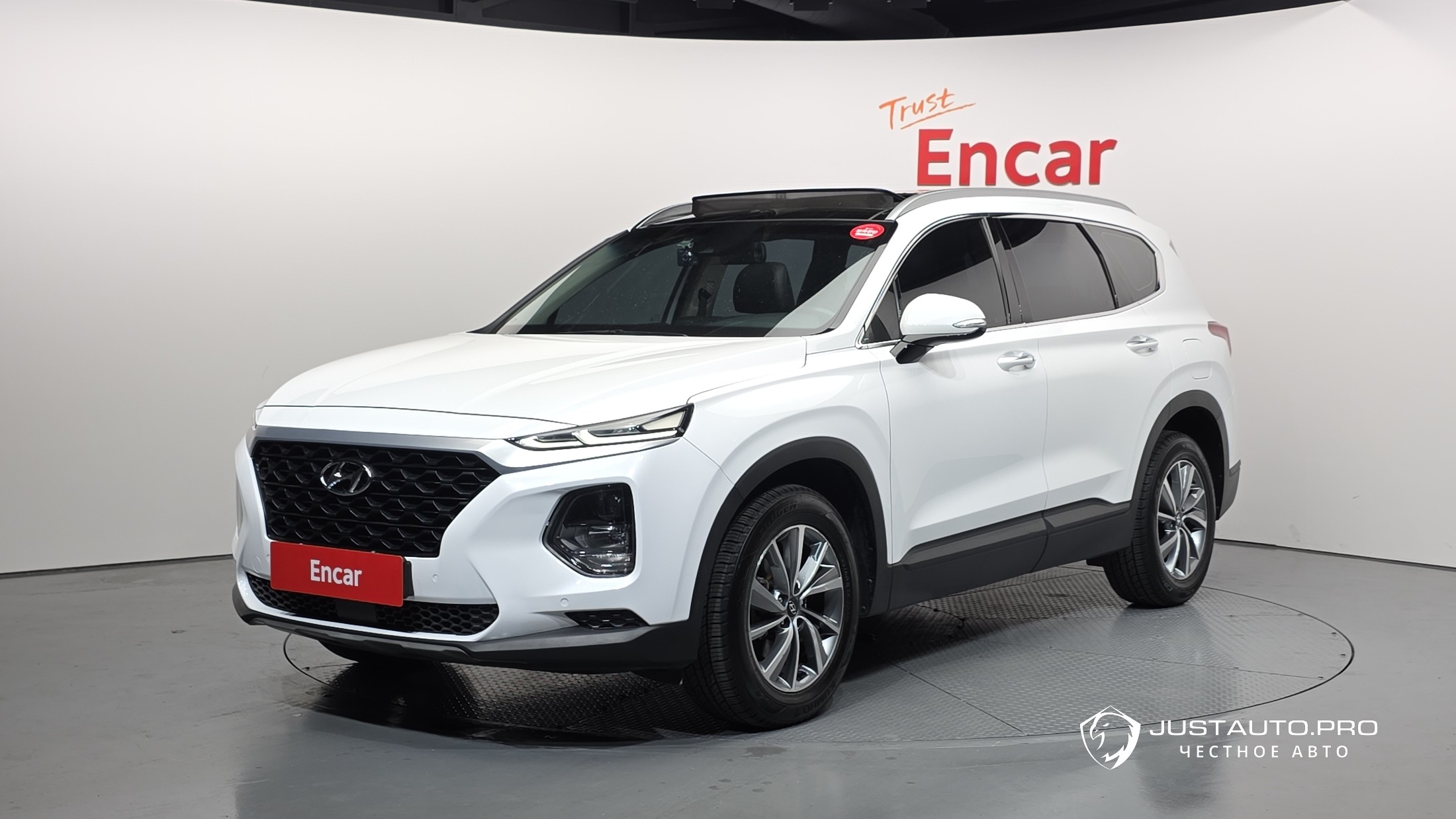 Автомобиль Hyundai Santafe