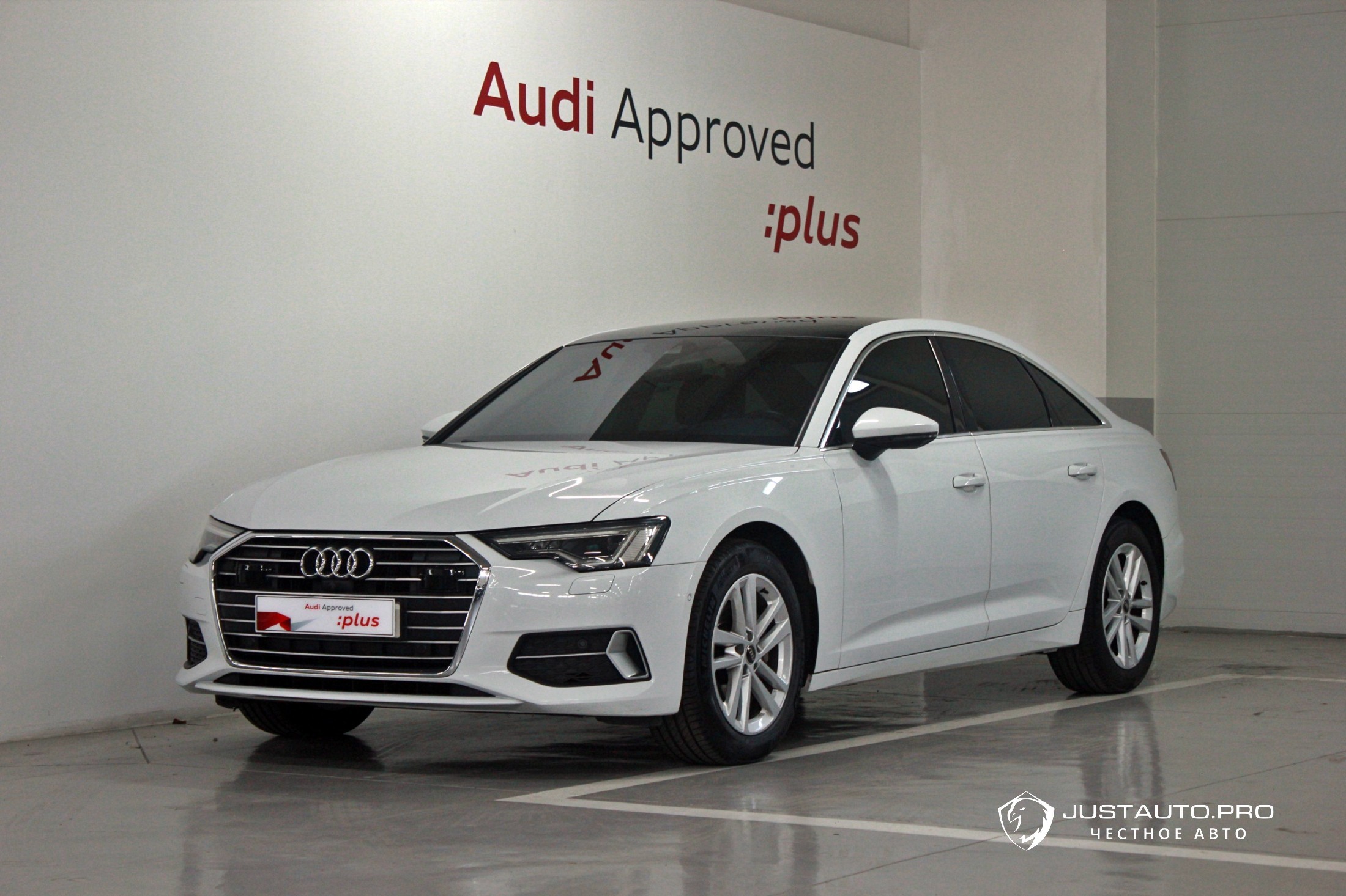 Автомобиль Audi A6