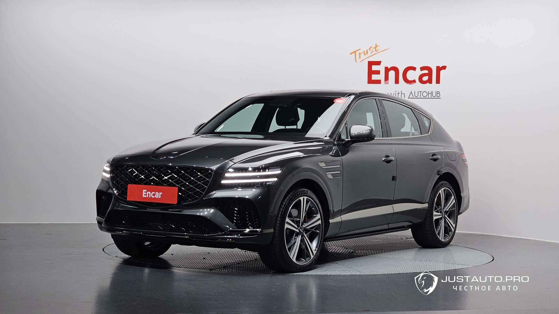 Автомобиль Genesis GV80