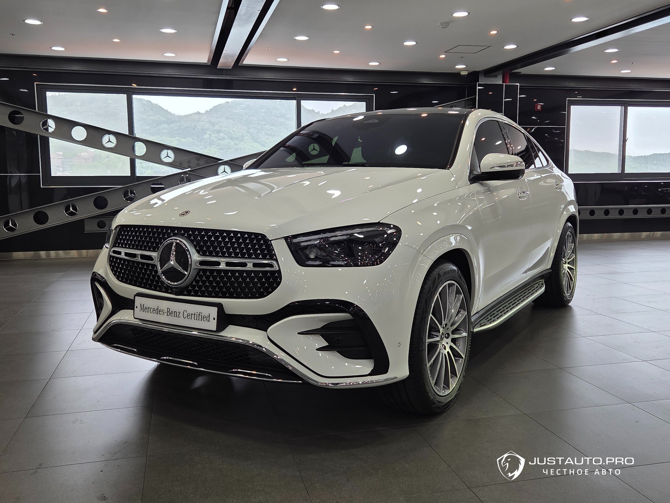 Автомобиль Mercedes-Benz GLE-Class