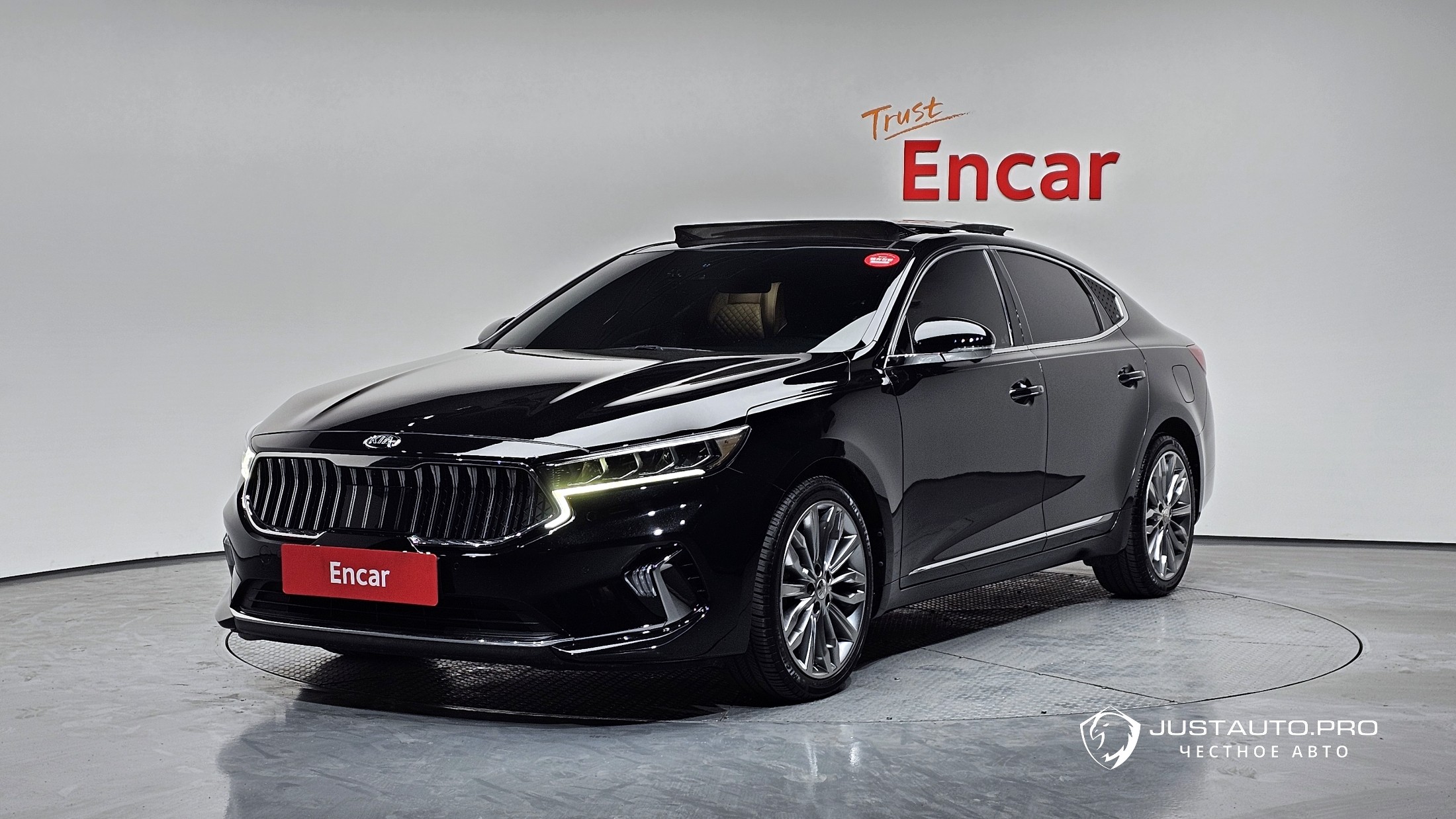Автомобиль Kia K7