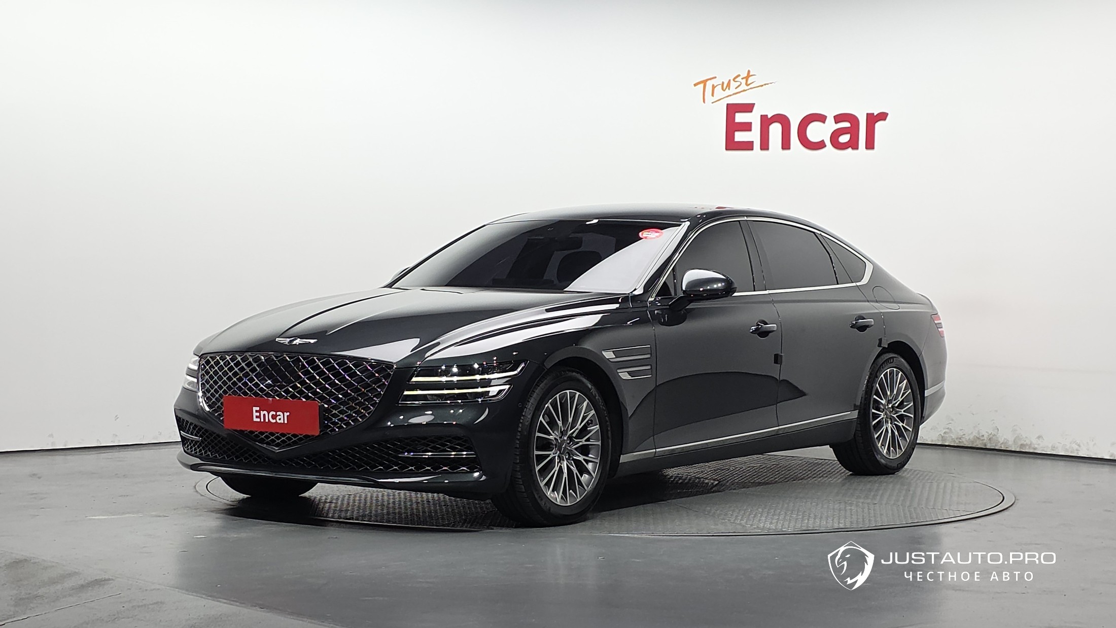 Автомобиль Genesis G80