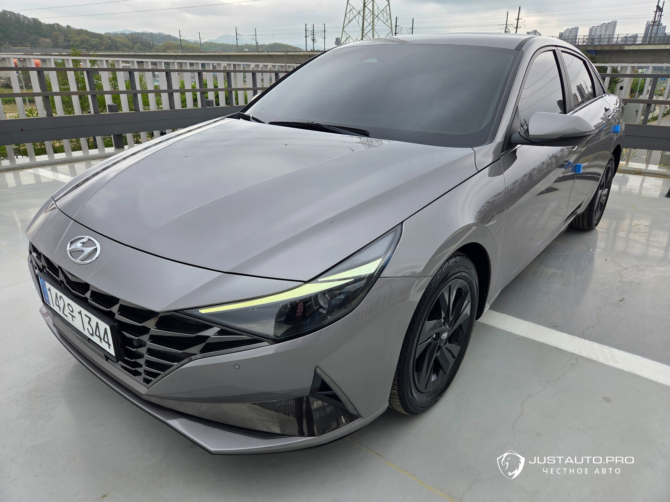 Автомобиль Hyundai AVANTE