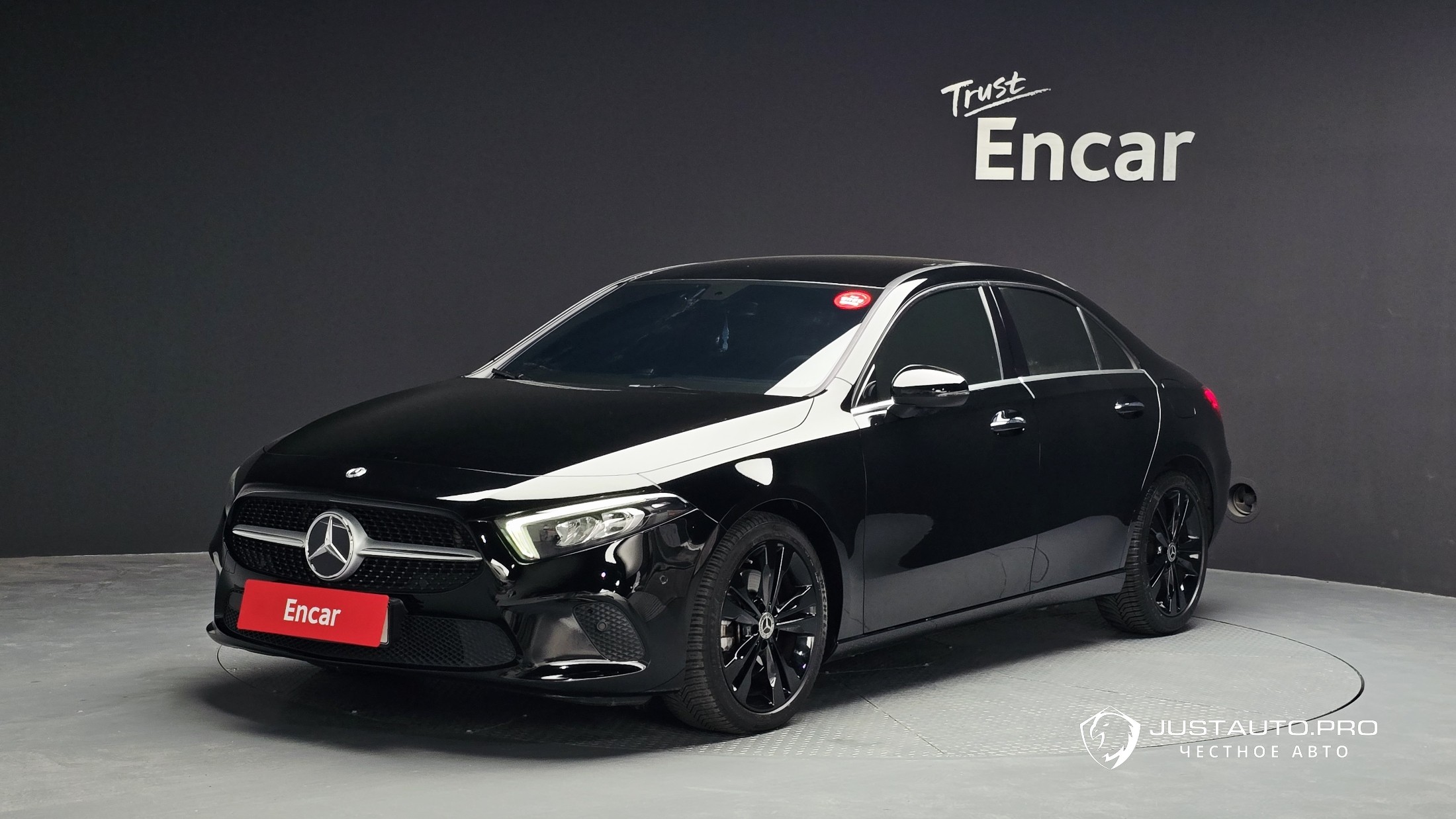 Автомобиль Mercedes-Benz A-Class