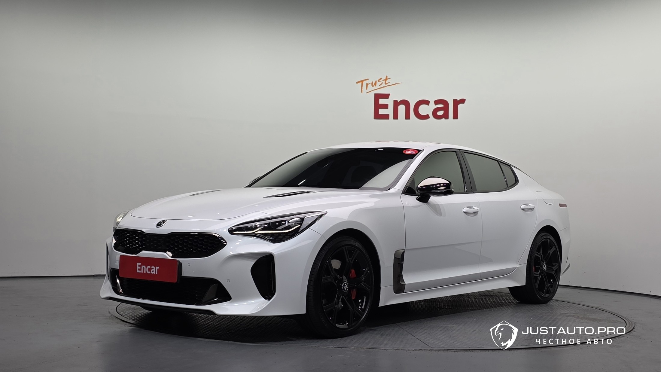 Автомобиль Kia Stinger