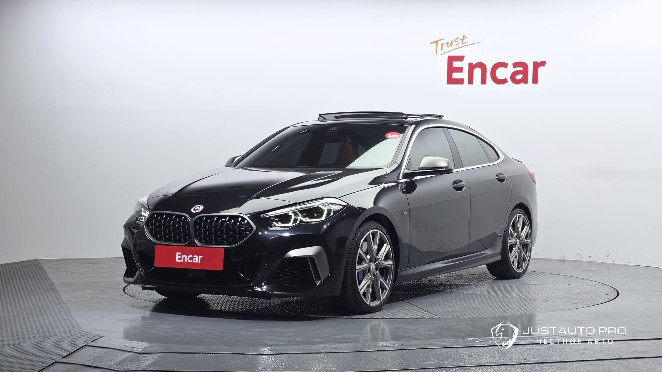 Автомобиль BMW 2-Series