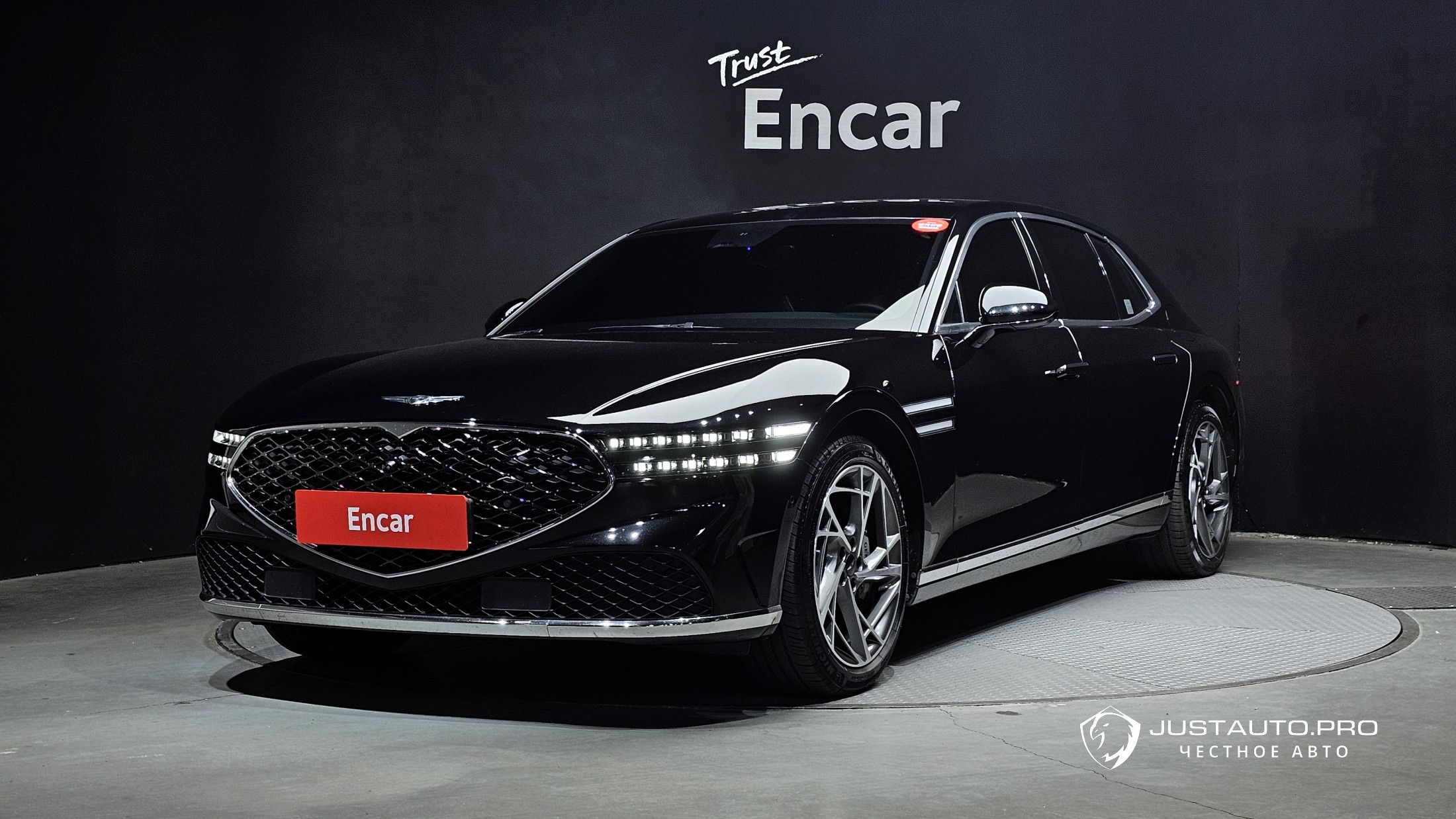 Автомобиль Genesis G90