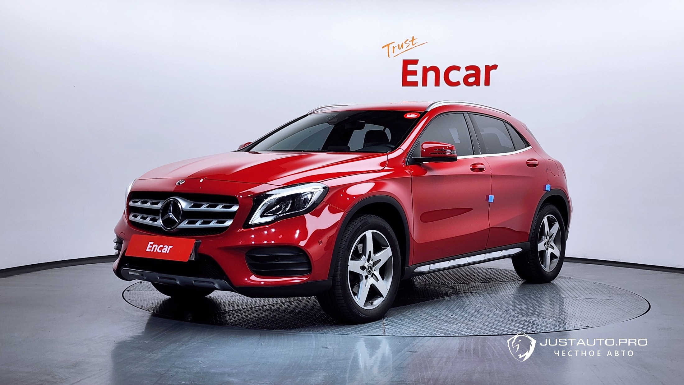 Автомобиль Mercedes-Benz GLA-Class