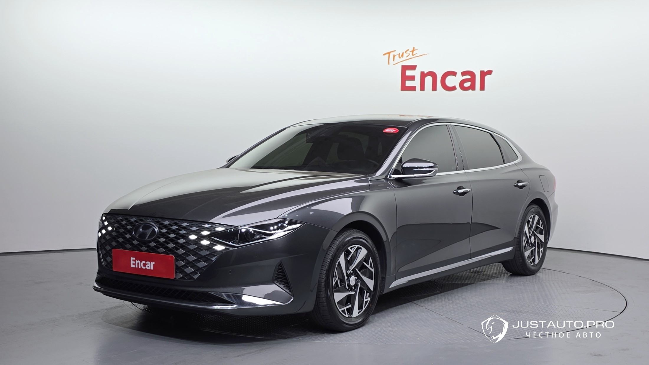 Автомобиль Hyundai Grandeur