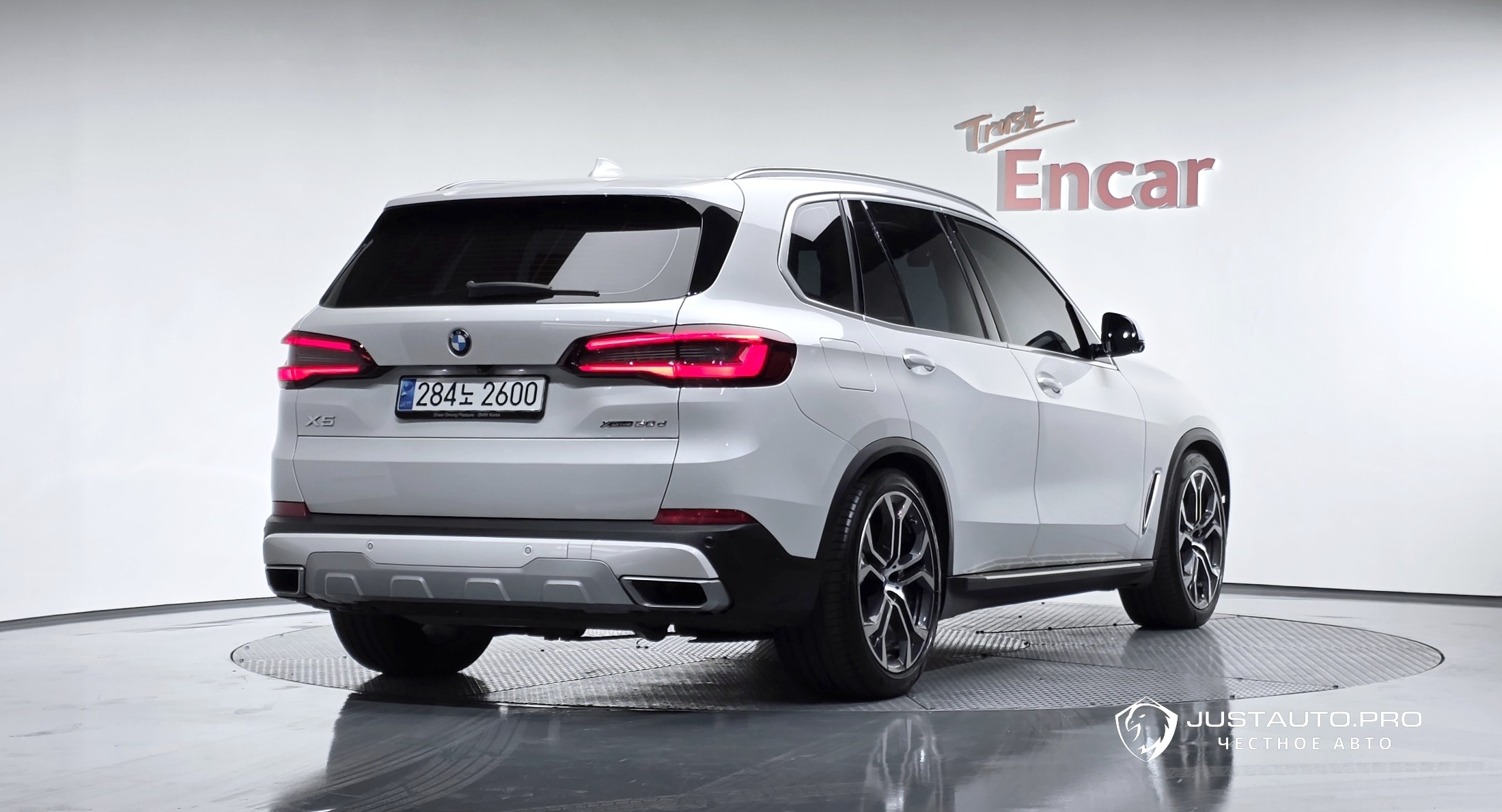 Автомобиль BMW X5
