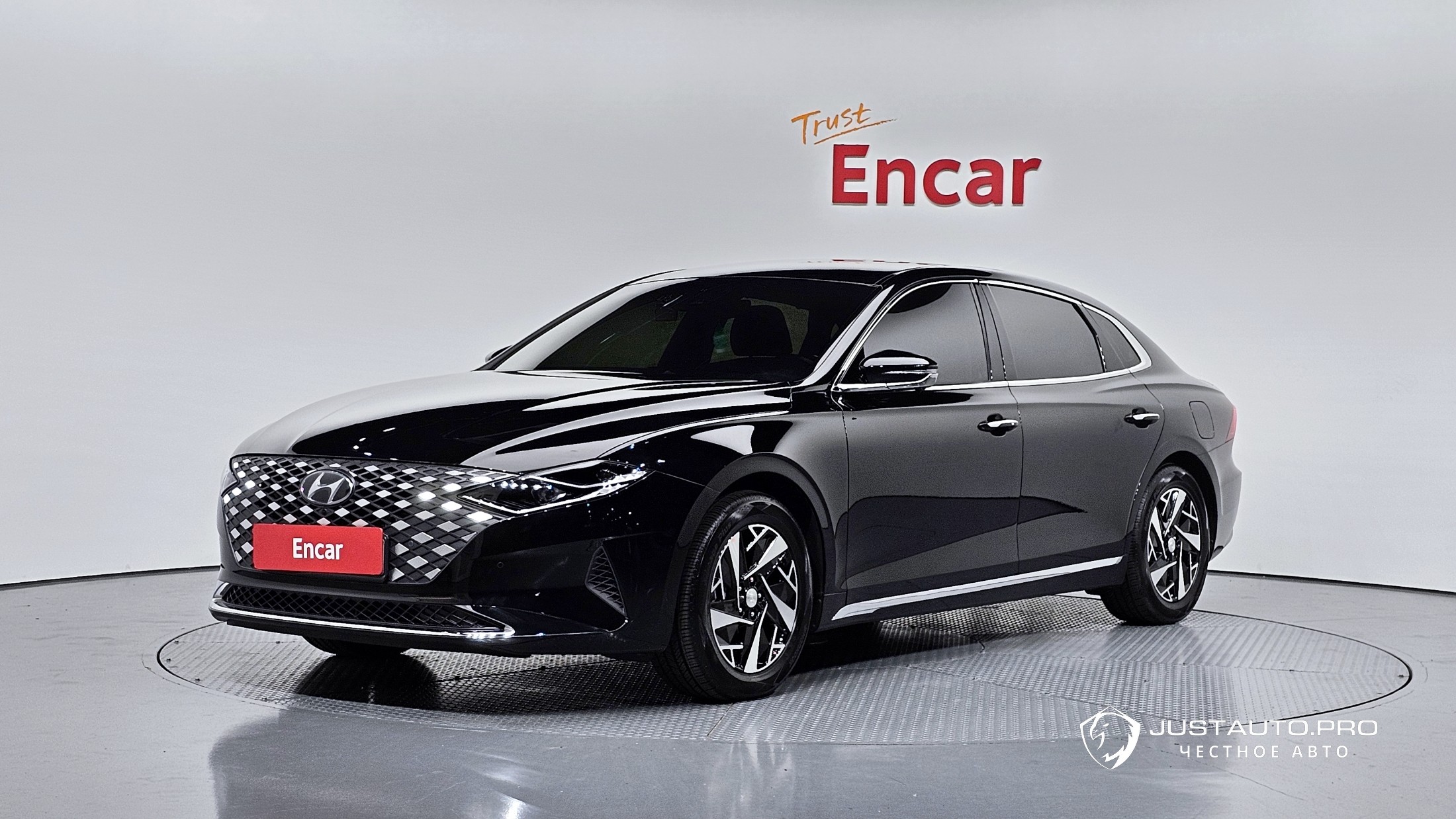 Автомобиль Hyundai Grandeur