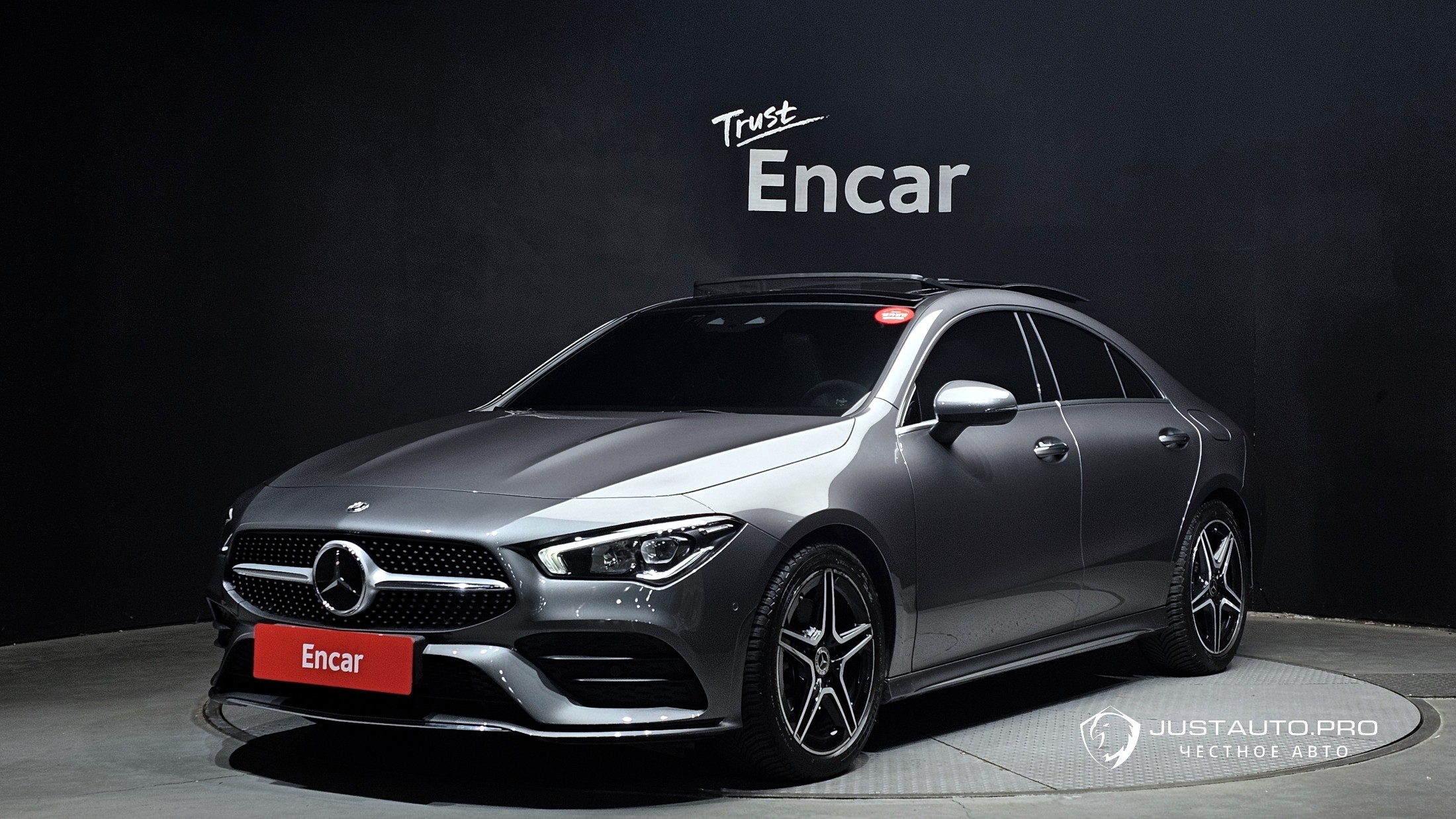 Автомобиль Mercedes-Benz CLA-Class