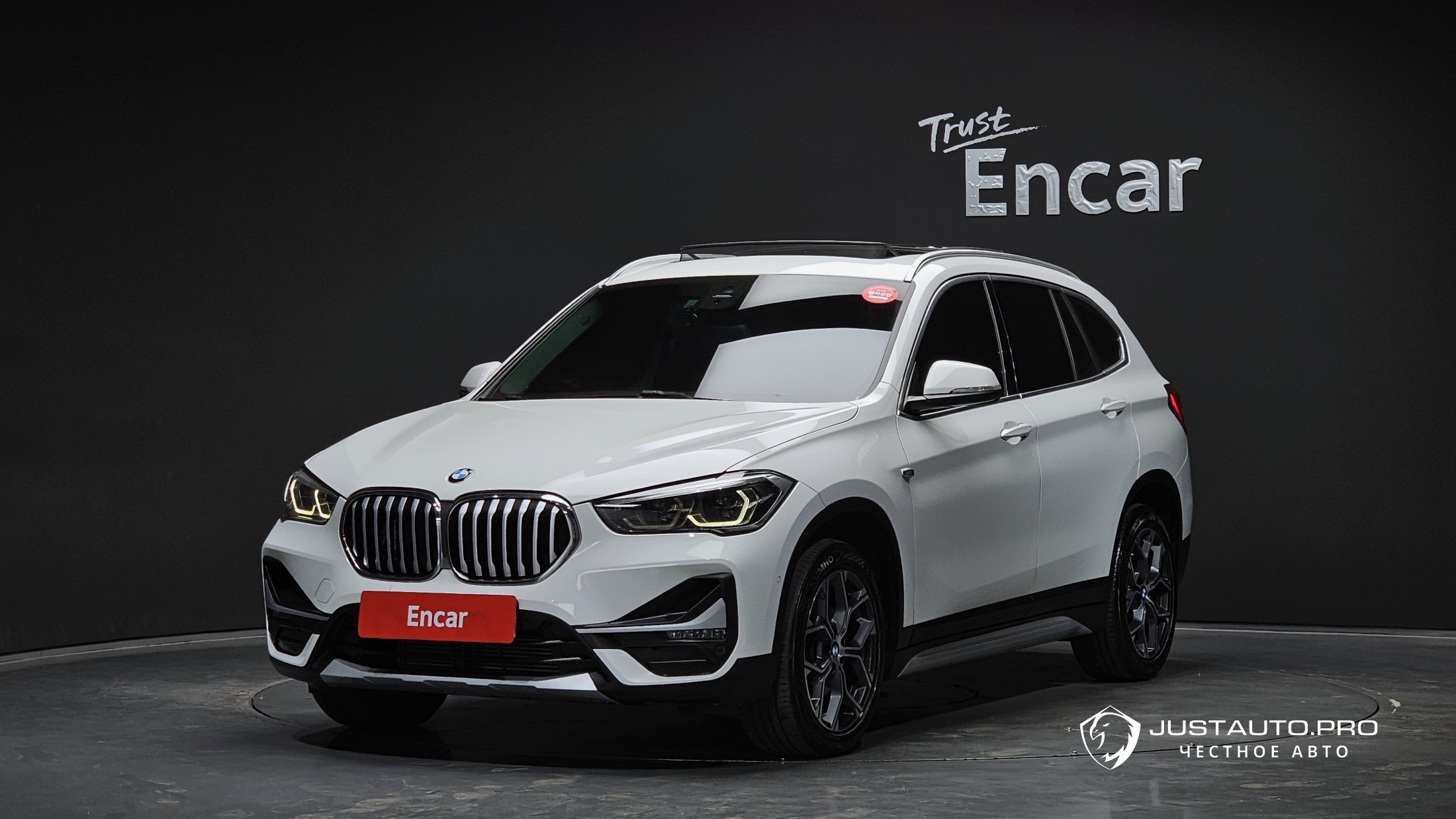 Автомобиль BMW X1