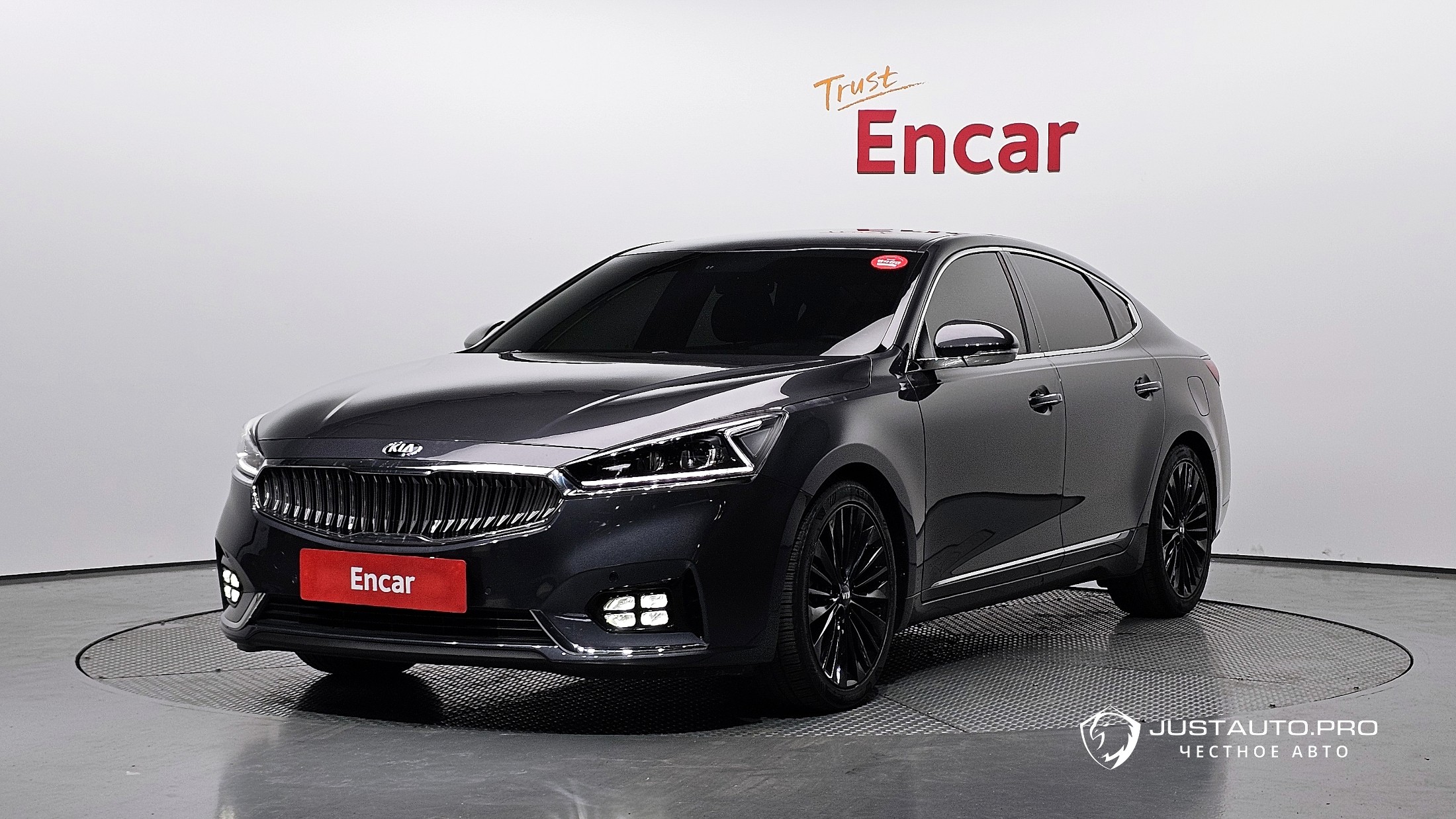 Автомобиль Kia K7