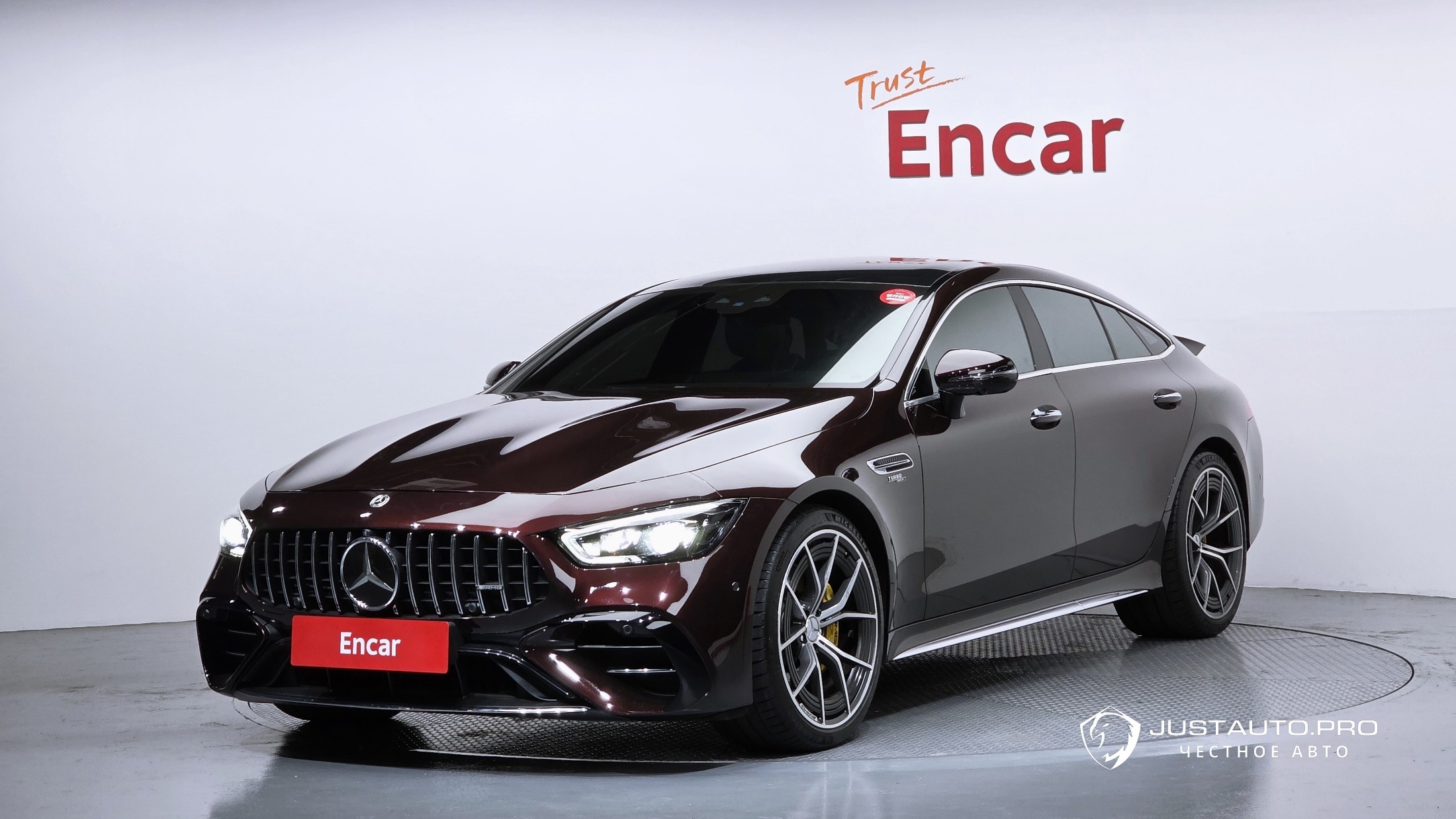 Автомобиль Mercedes-Benz AMG GT